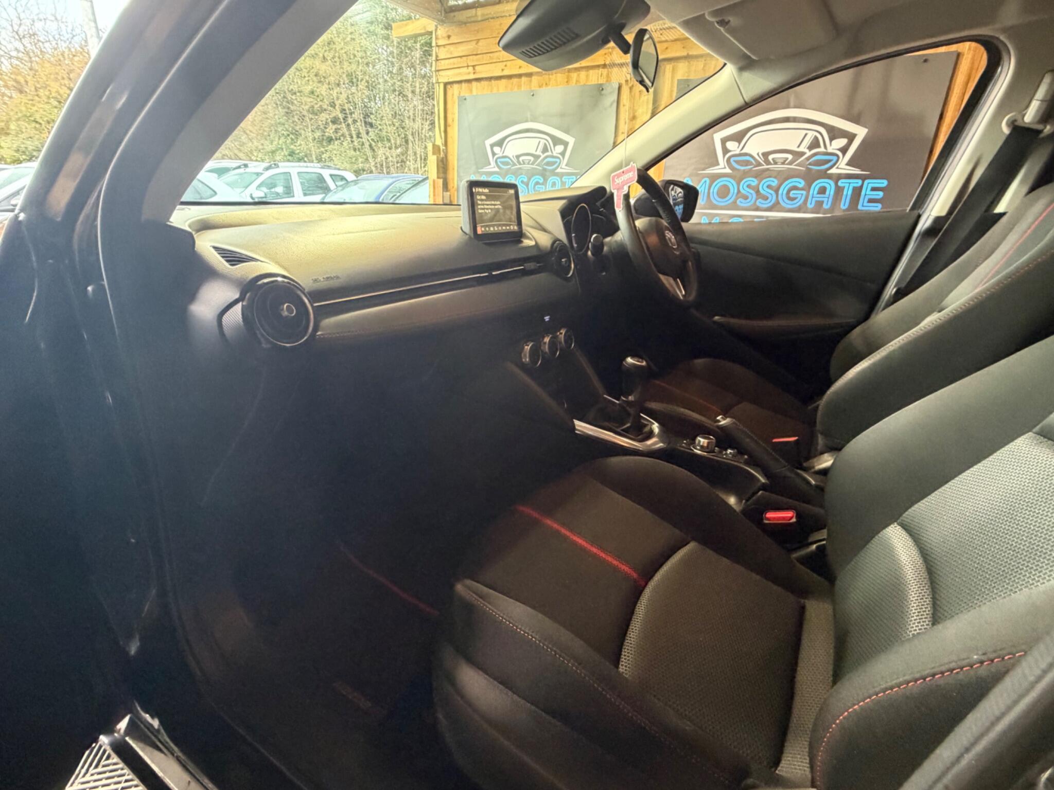 Mazda Mazda2 view 12