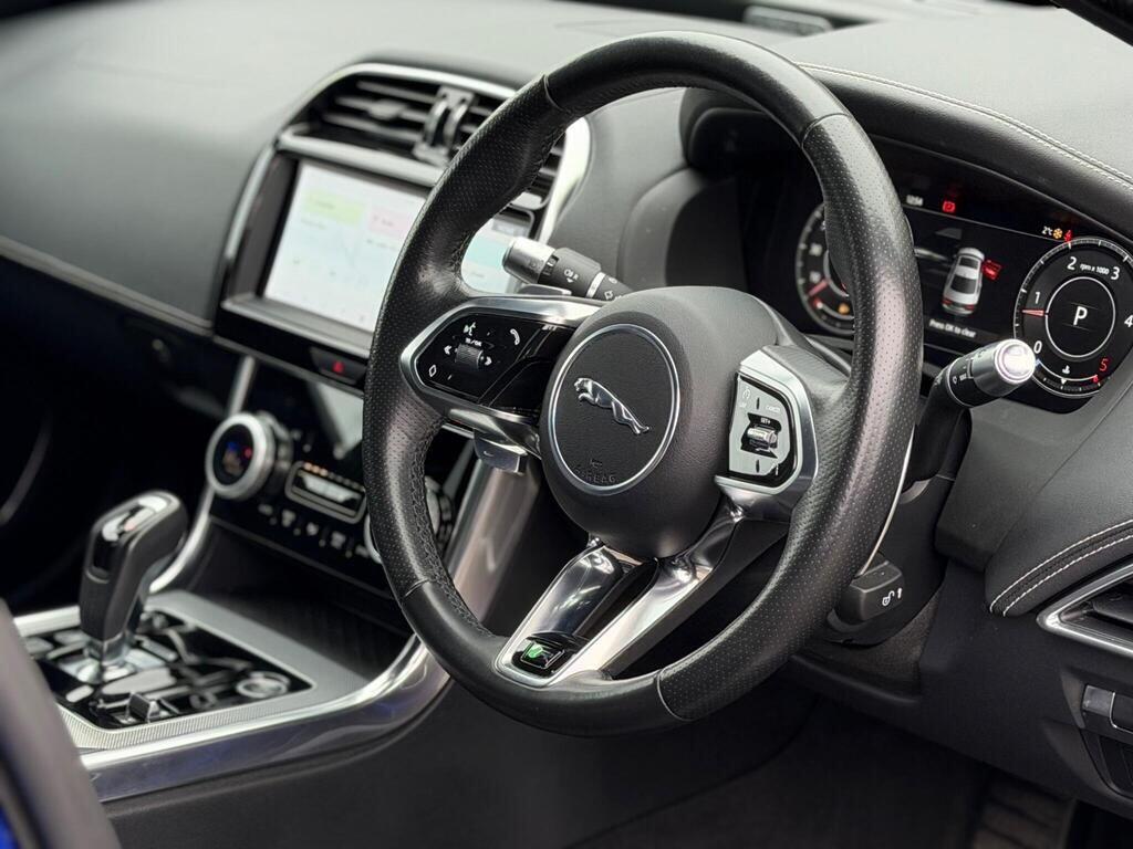 Jaguar XE view 12