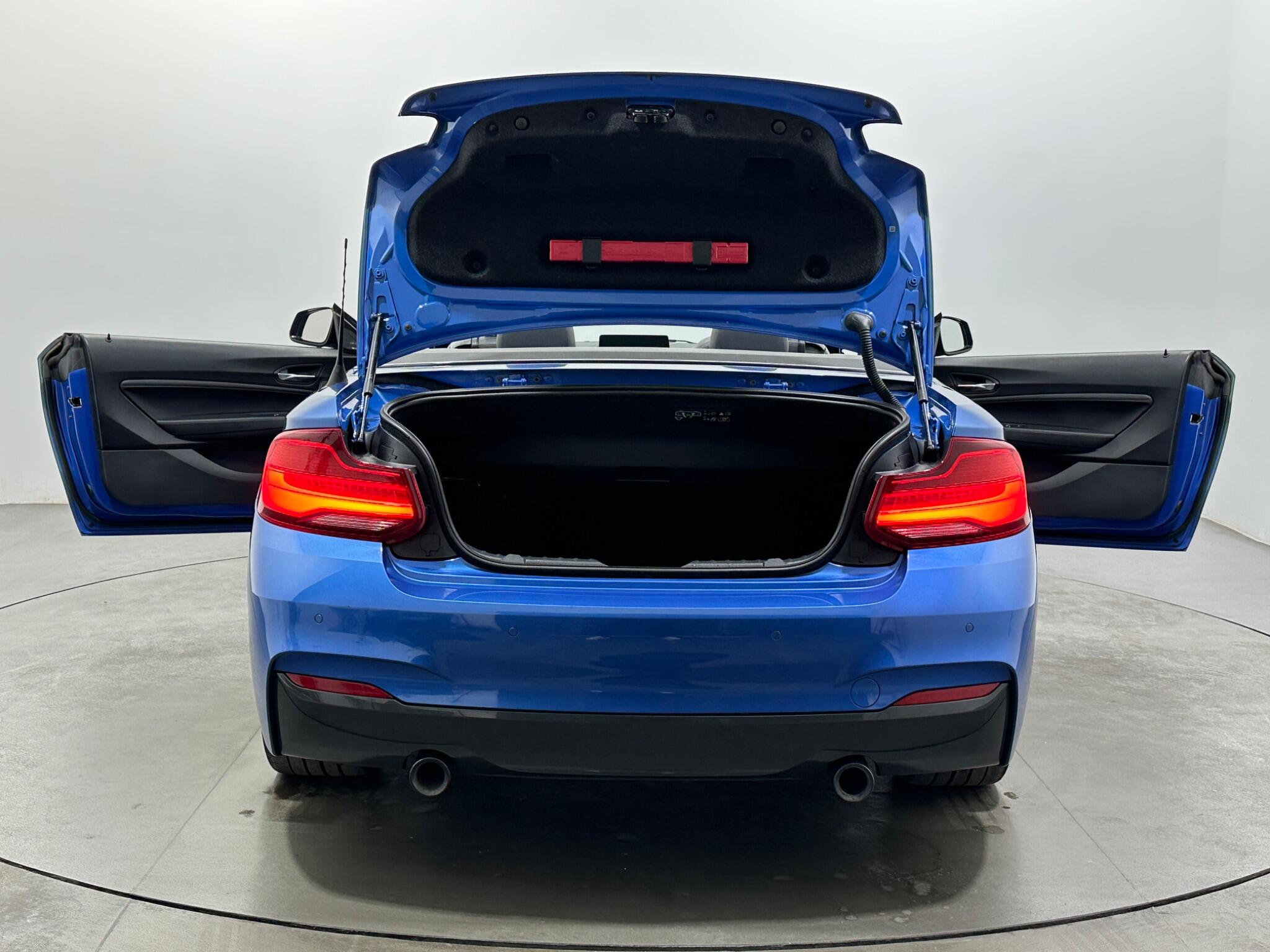 BMW 2 Series view 40