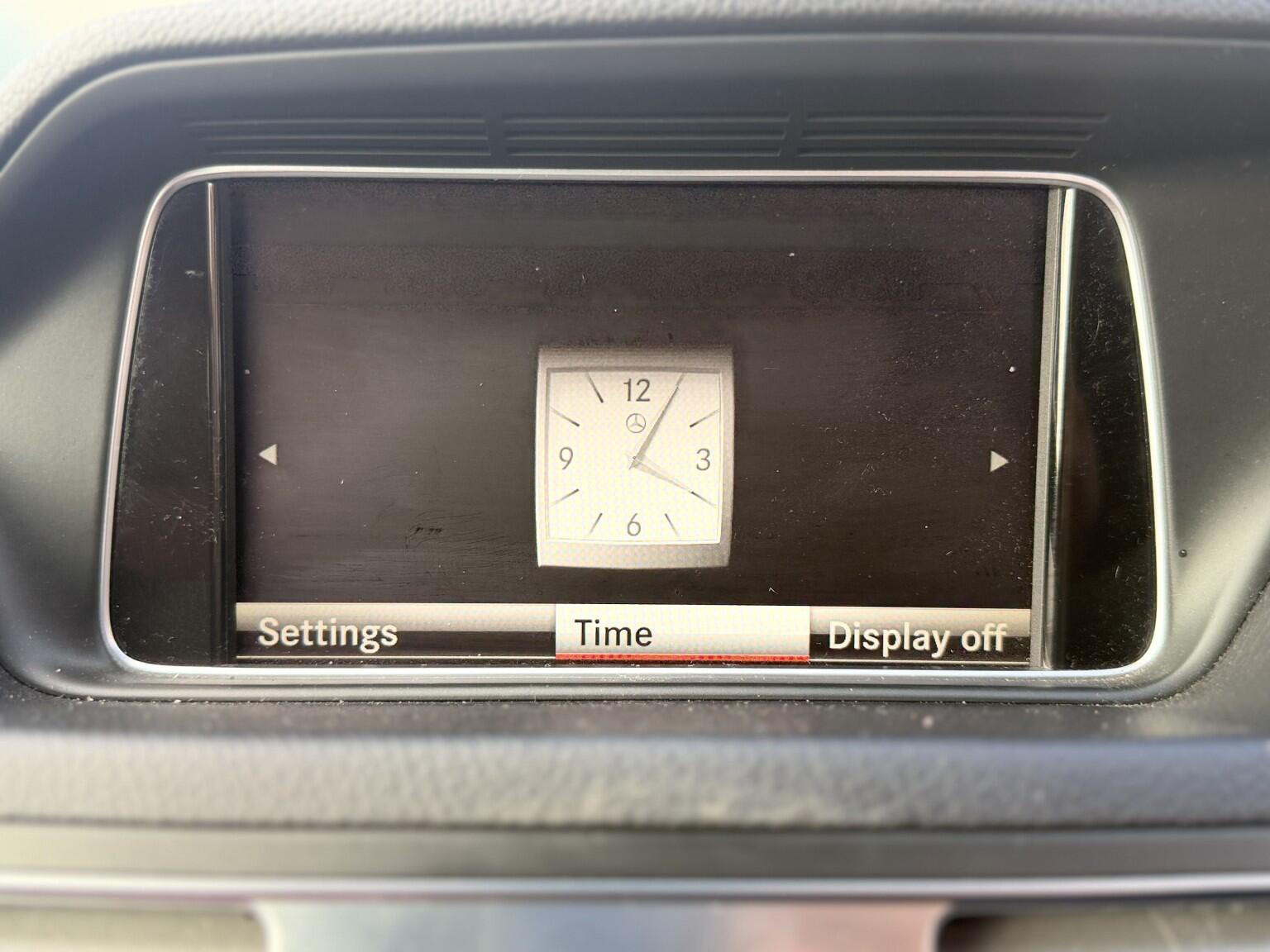 Mercedes-Benz E-Class view 50