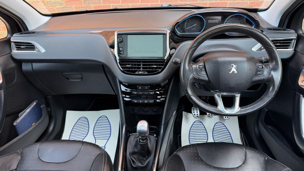 Peugeot 2008 view 15
