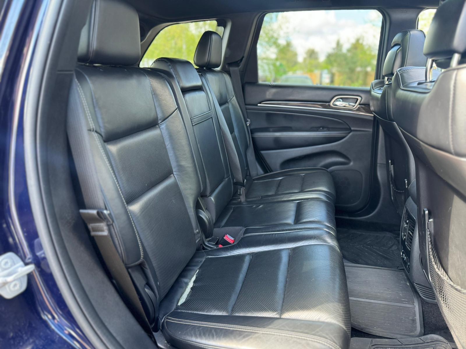 Jeep Grand Cherokee view 23