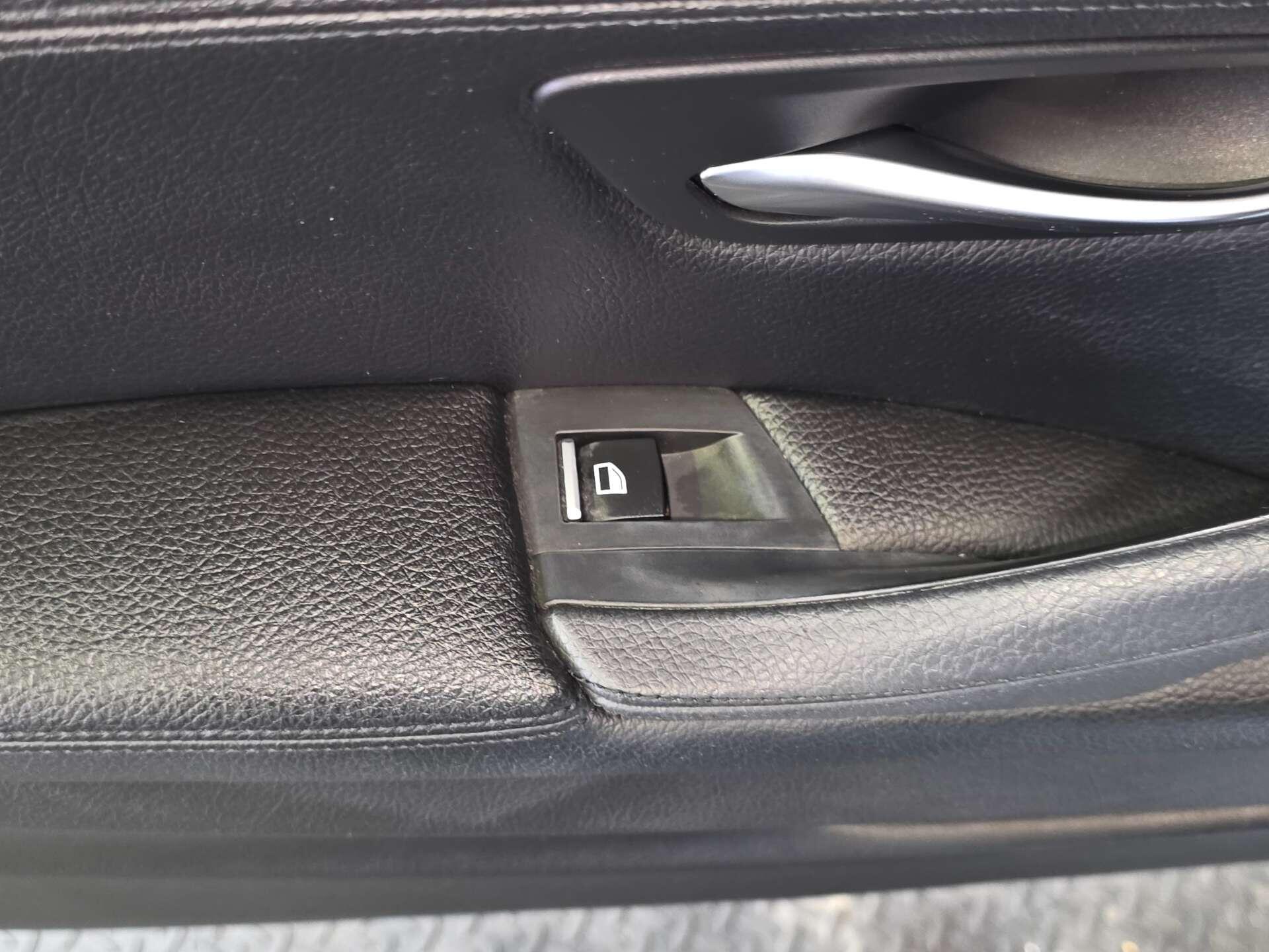 BMW 5 Series view 55