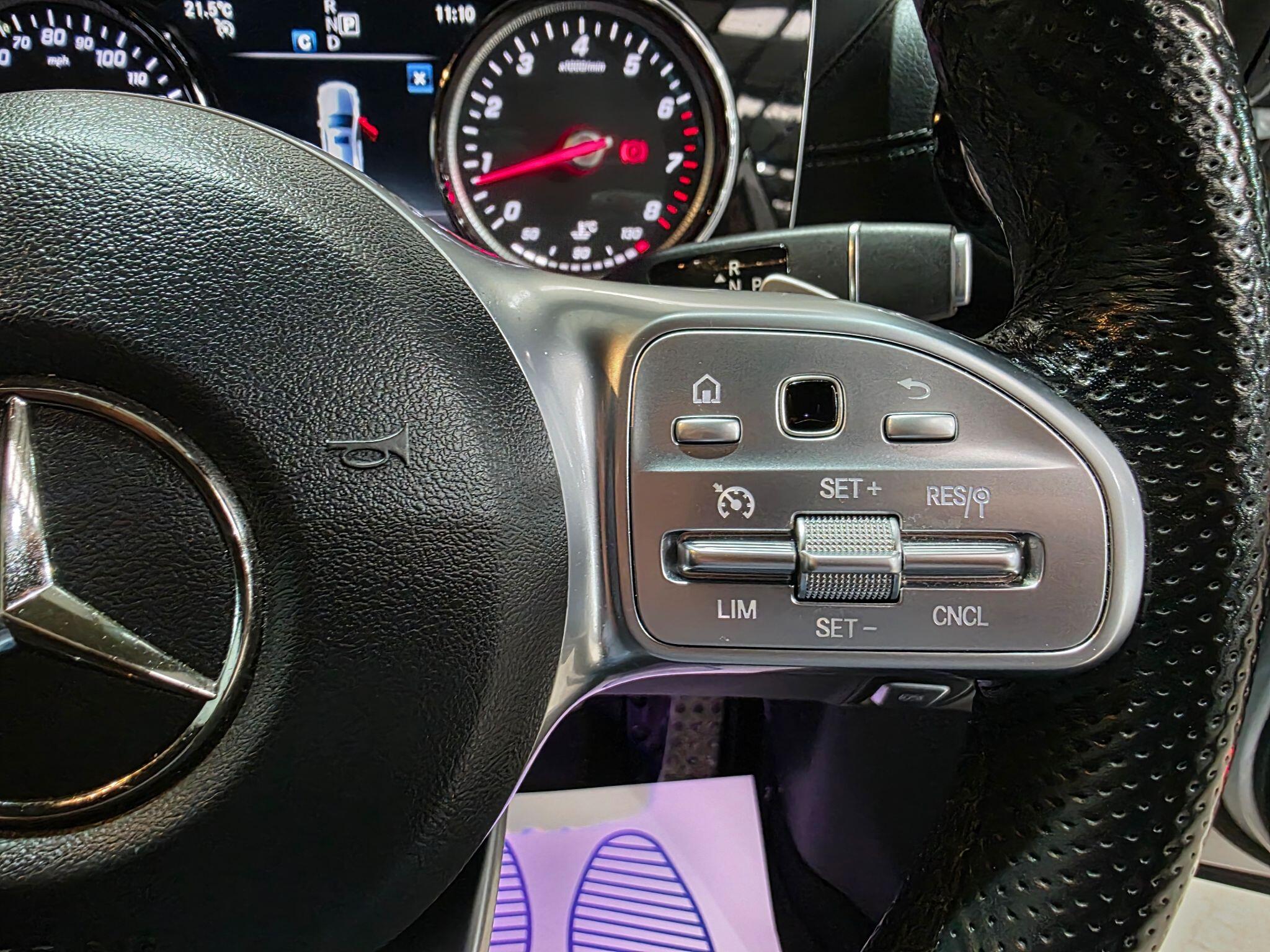 Mercedes-Benz E-Class view 19