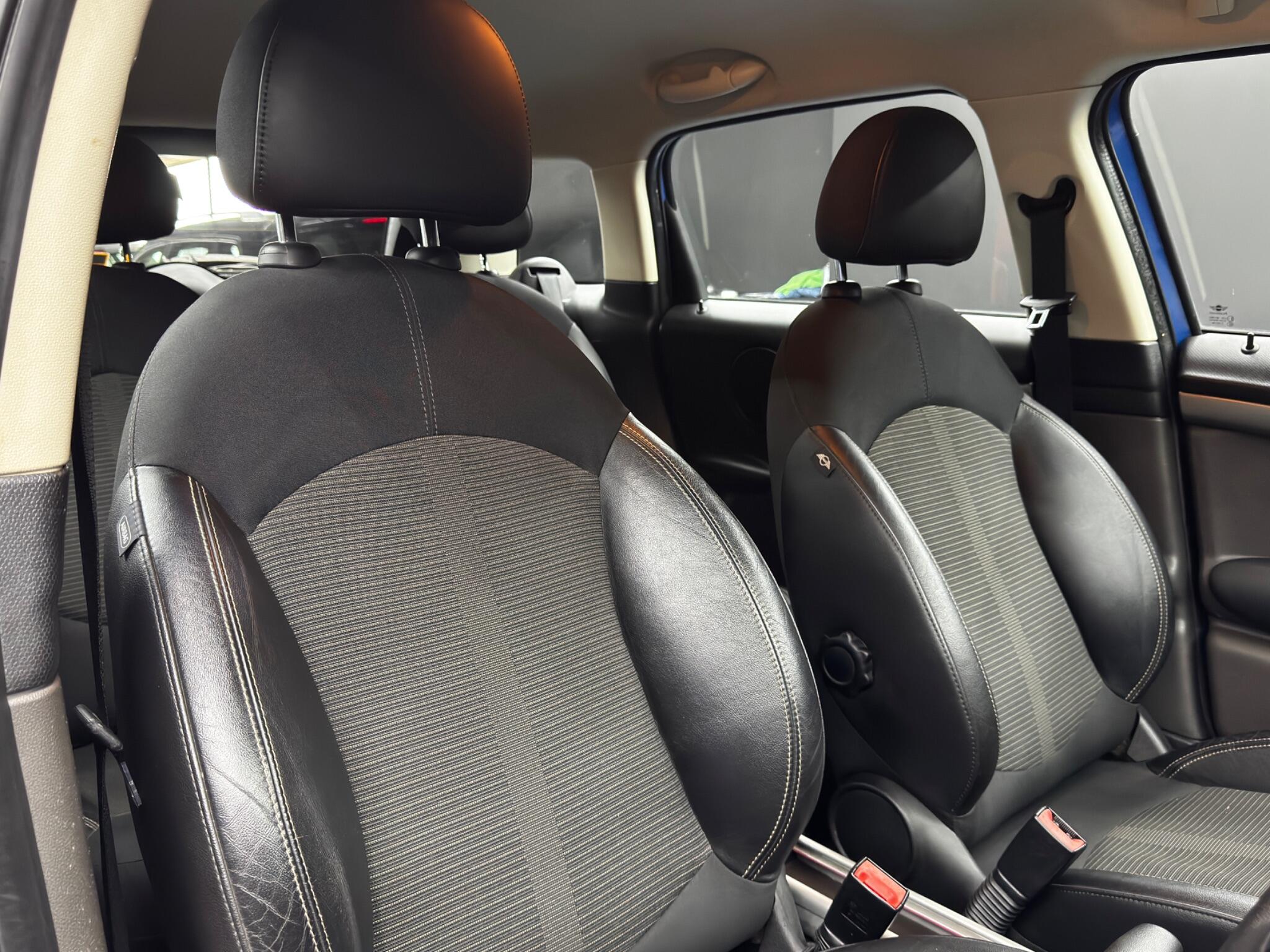Mini Countryman view 12