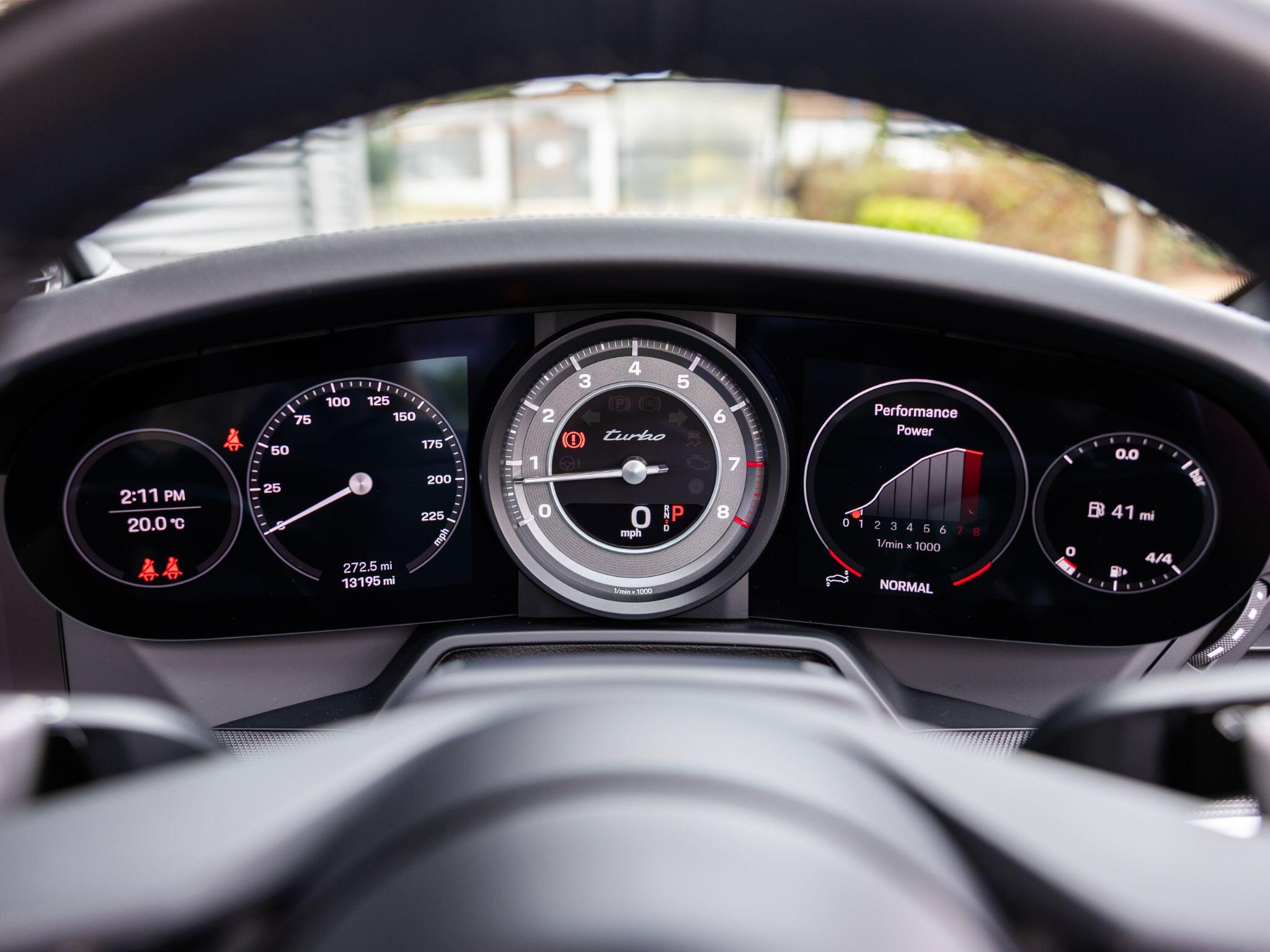 Porsche 911 view 46