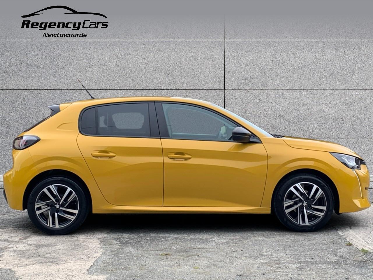 Peugeot 208 view 7
