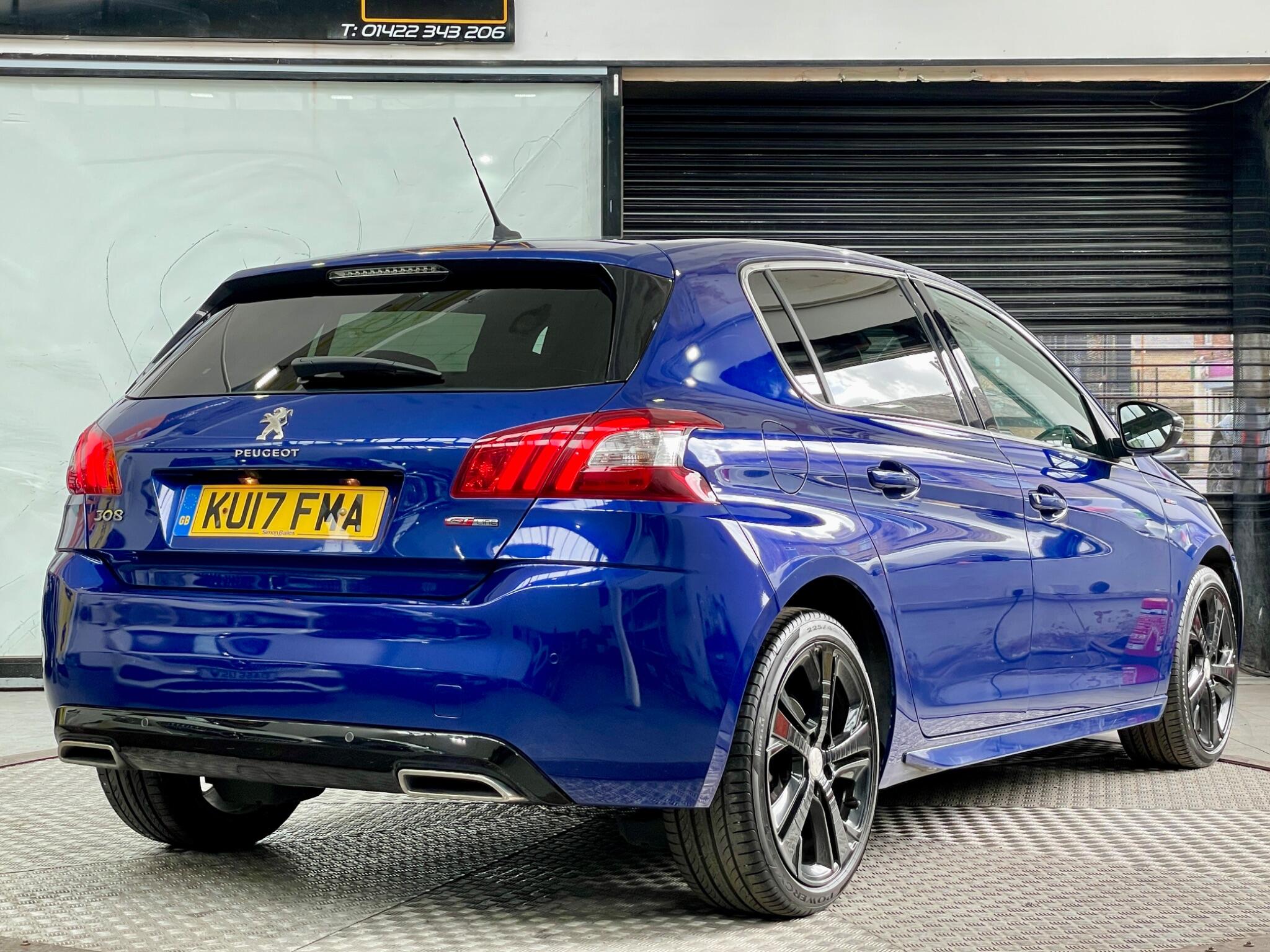 Peugeot 308 view 4
