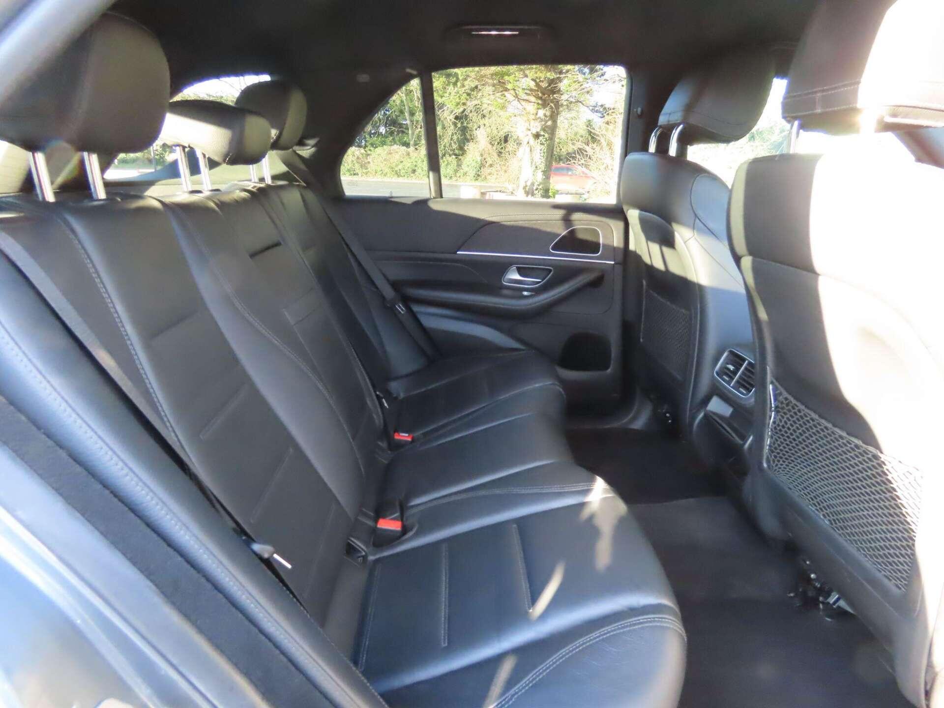 Mercedes-Benz Gle view 10