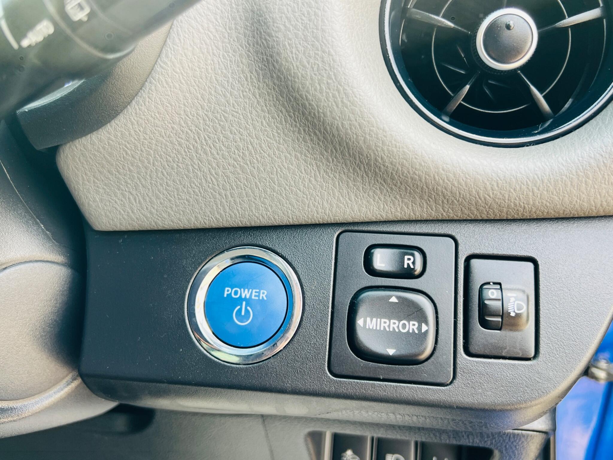 Toyota Yaris view 48