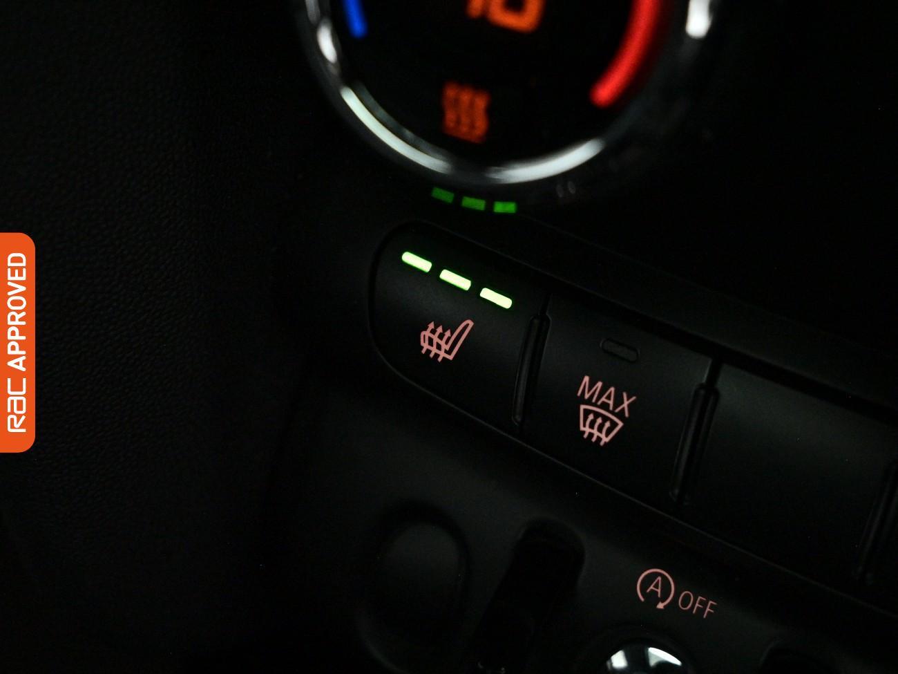 Mini Hatch view 22