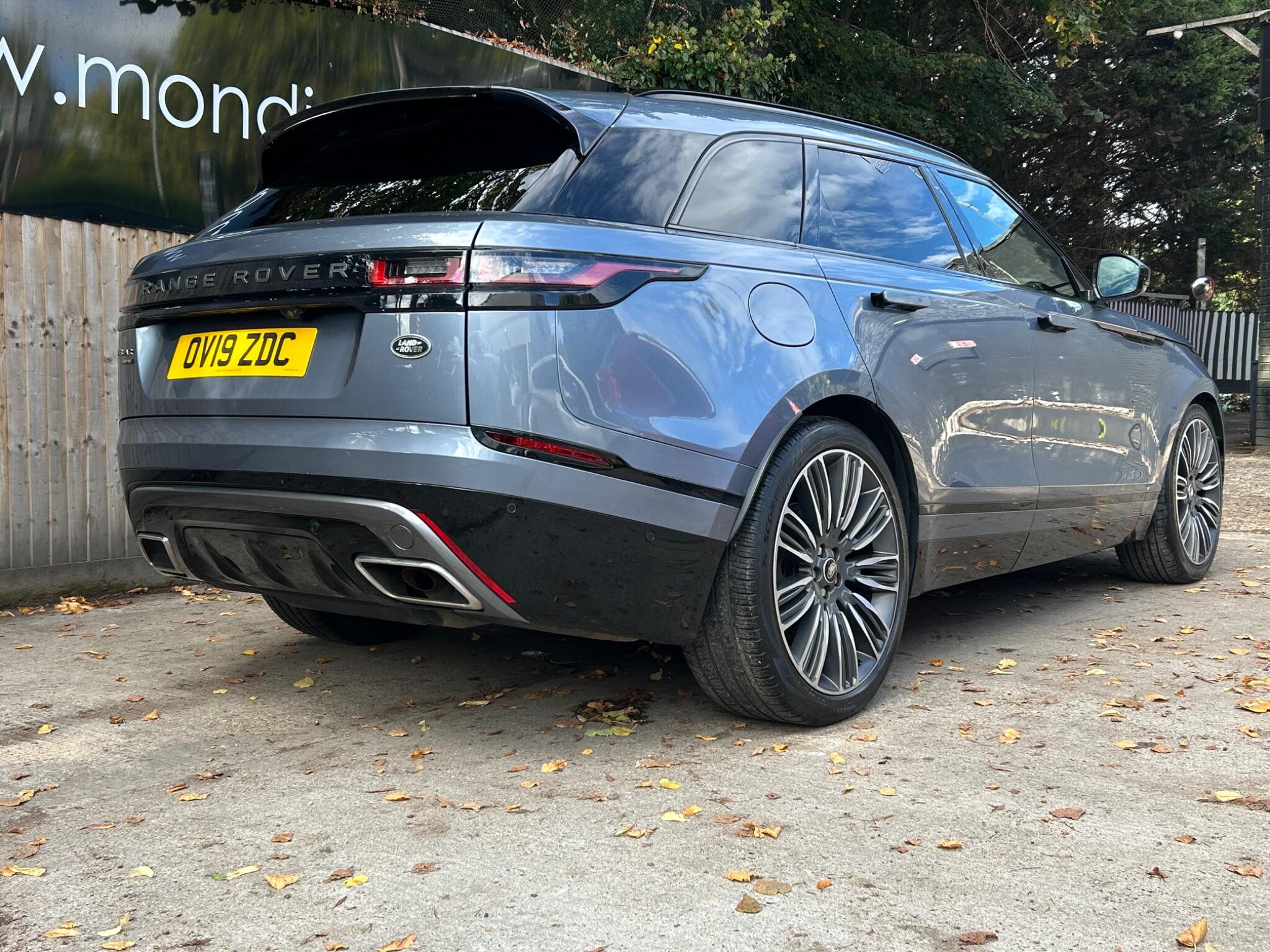 Land Rover Range Rover Velar view 19