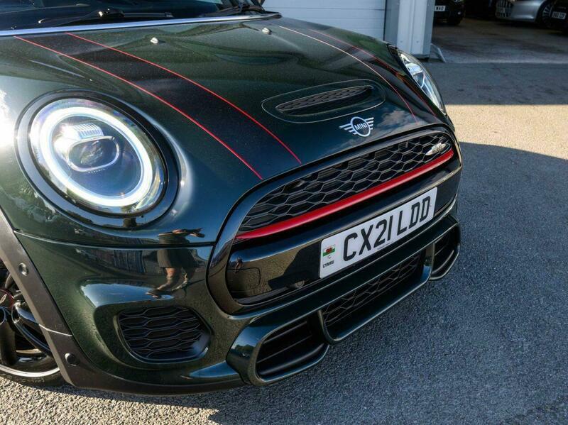 Mini Hatch view 11