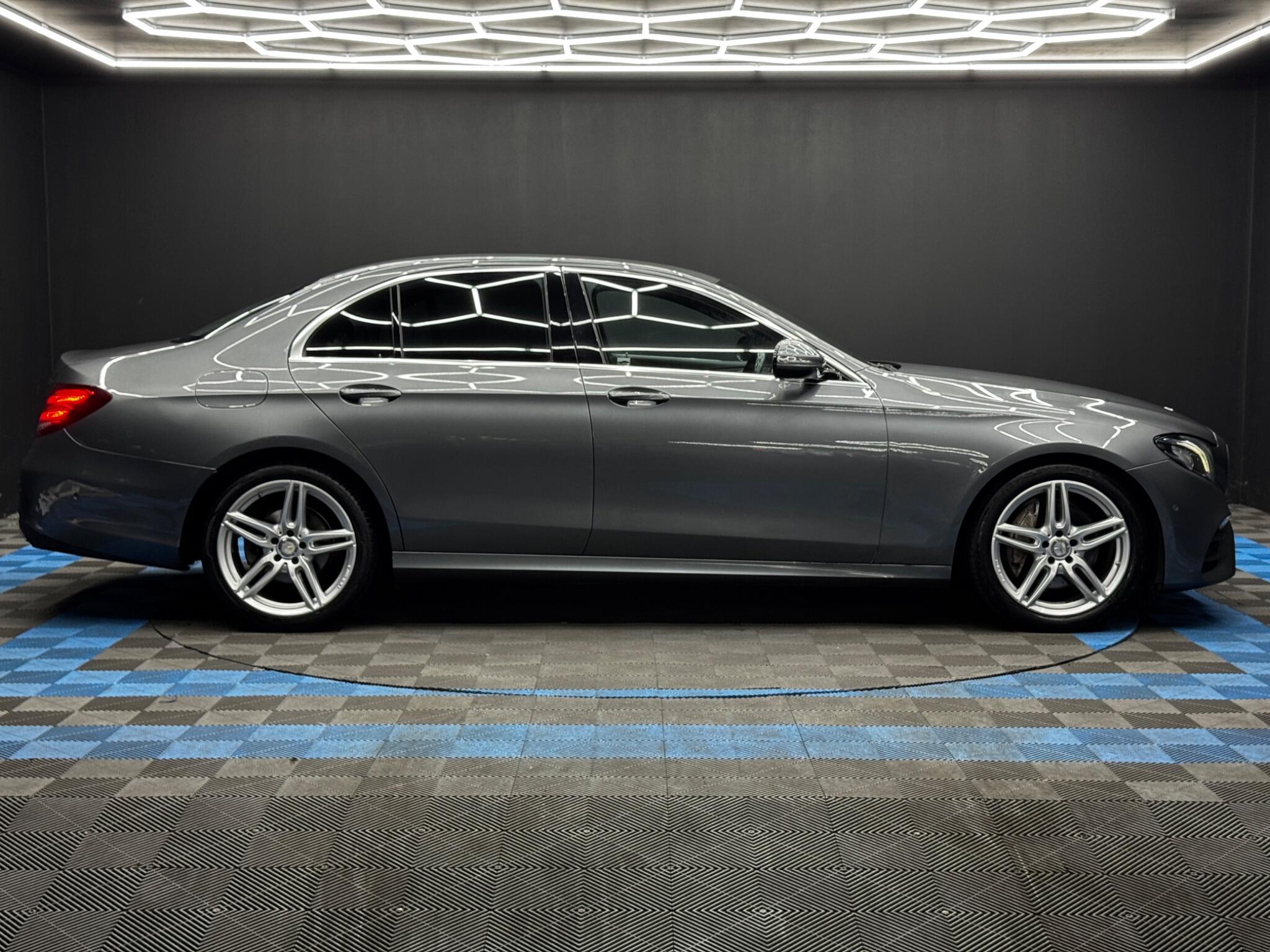 Mercedes-Benz E-Class view 4