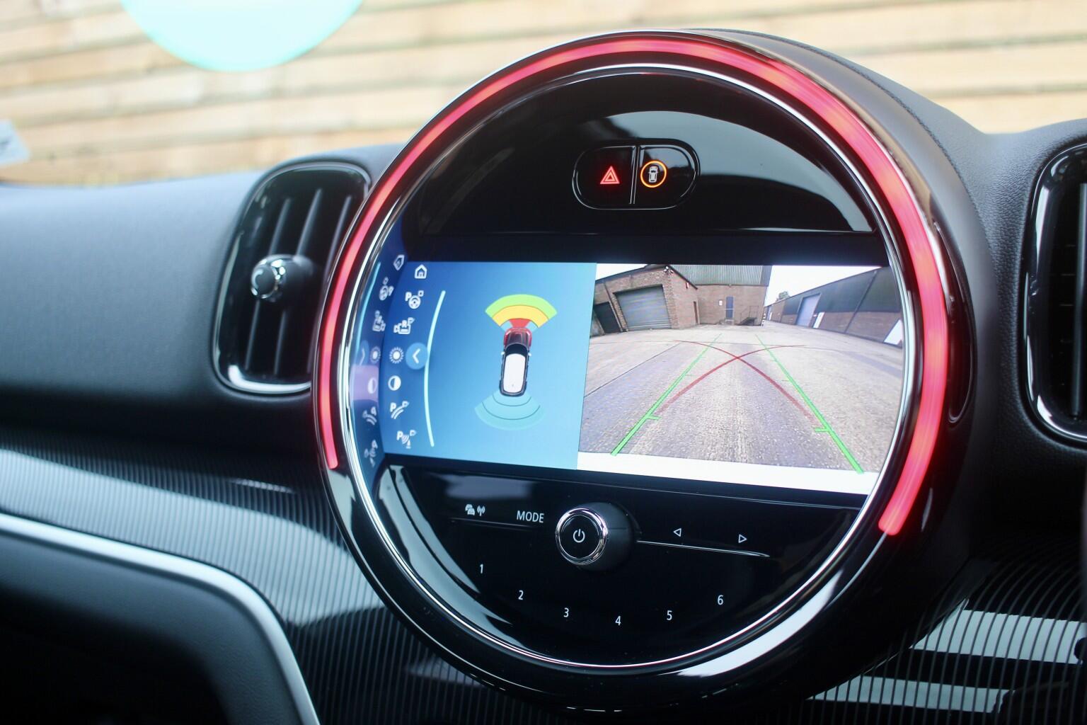 Mini Countryman view 20