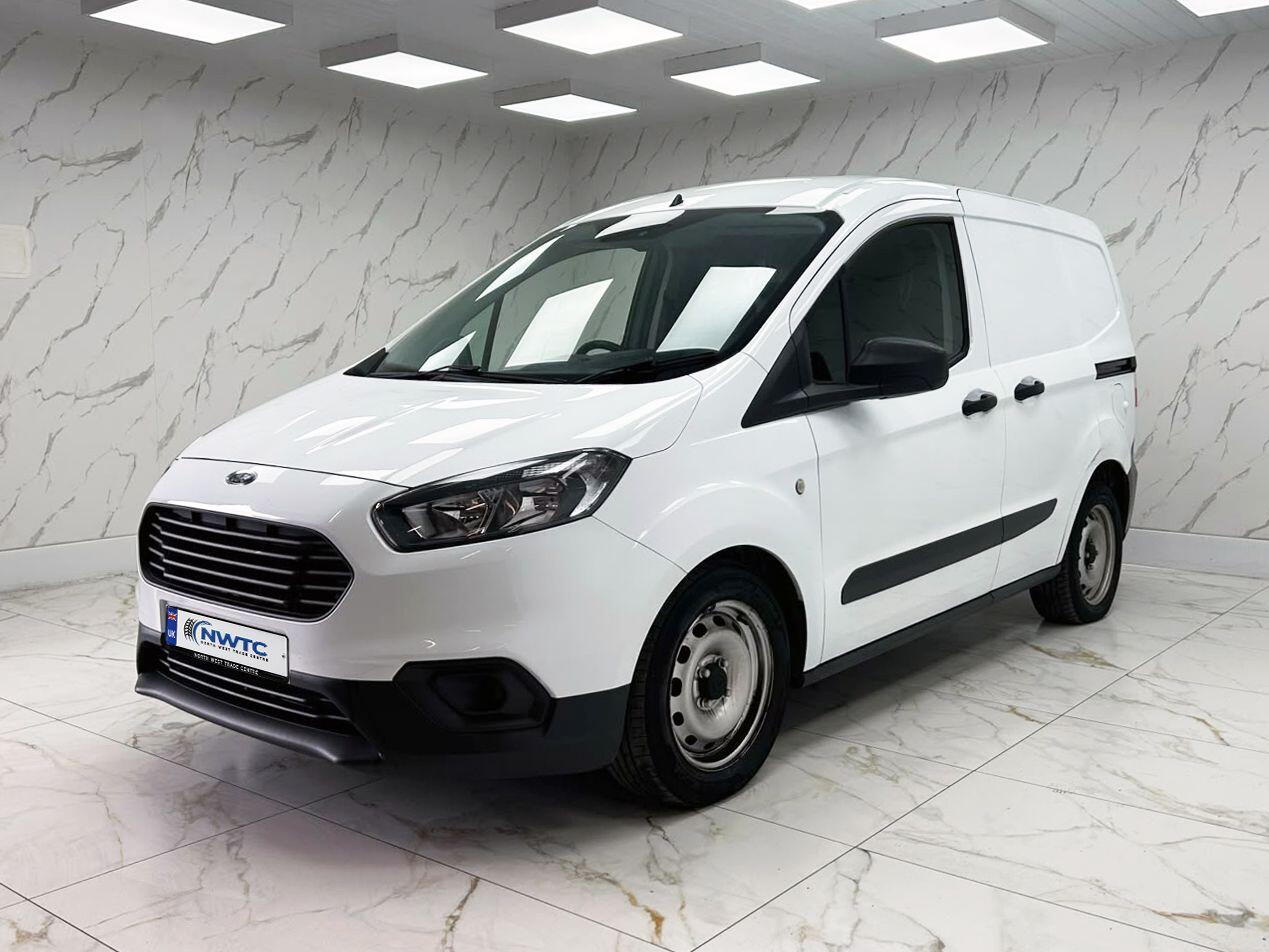 Ford Transit Courier view 7