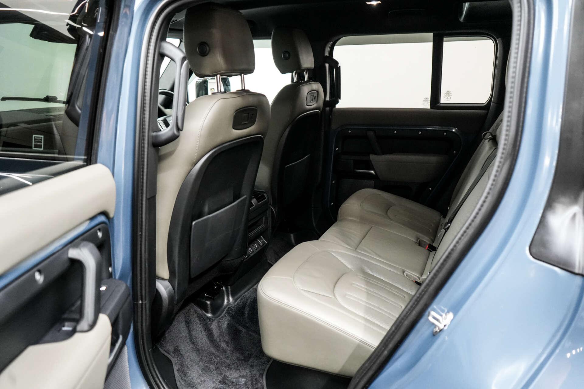 Land Rover Defender view 21