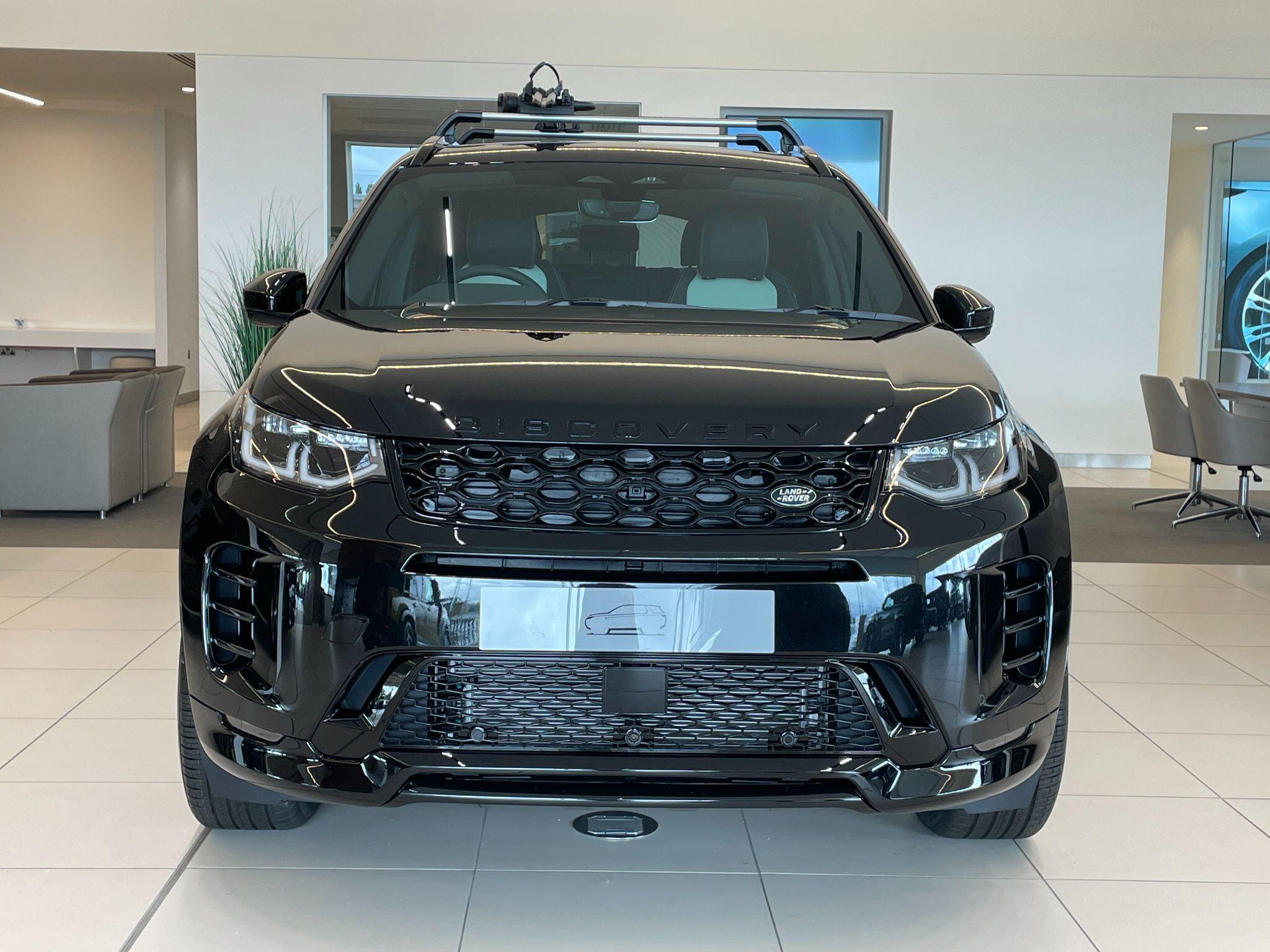 Land Rover Discovery Sport view 2