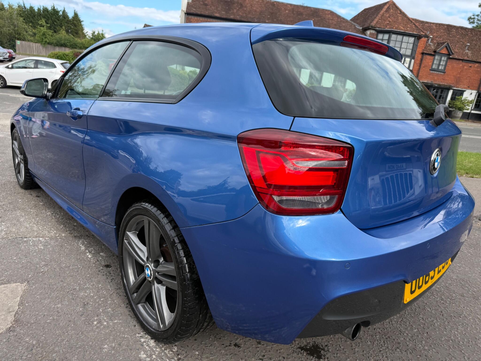 BMW 1 Series view 34