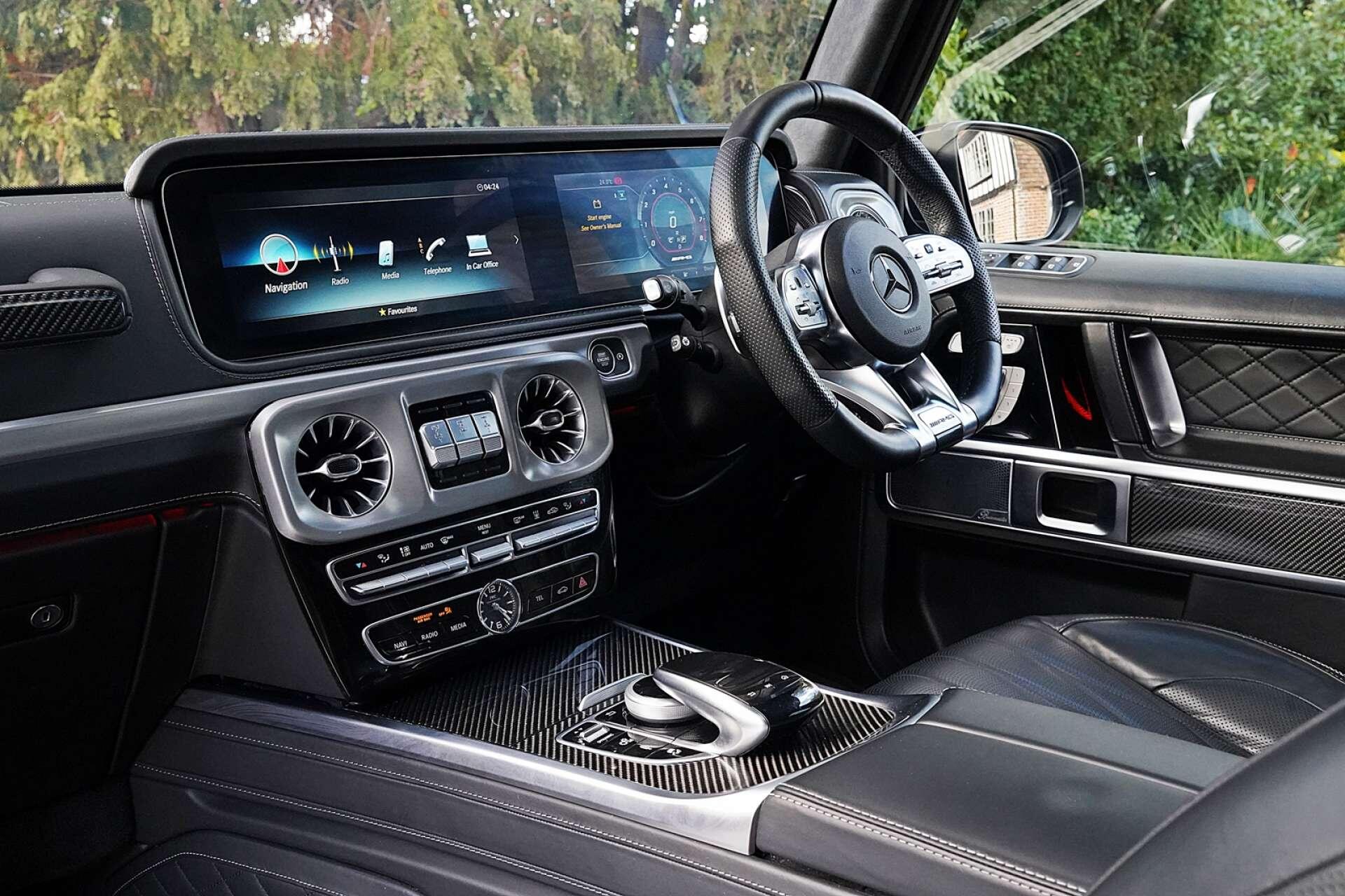 Mercedes-Benz G-Class view 18