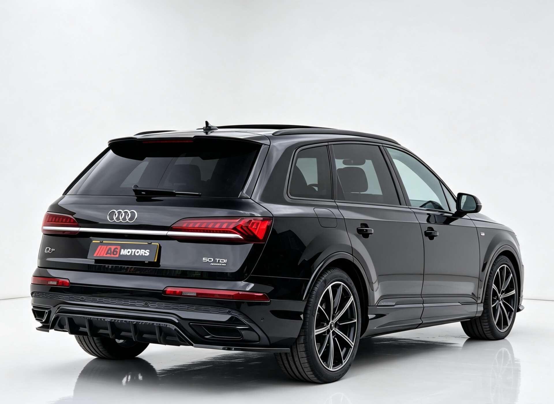 Audi Q7 view 10
