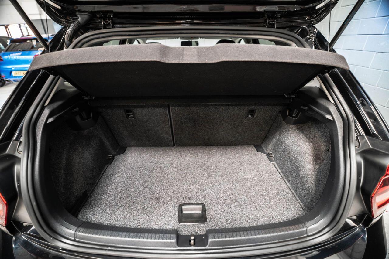 Volkswagen Polo view 40