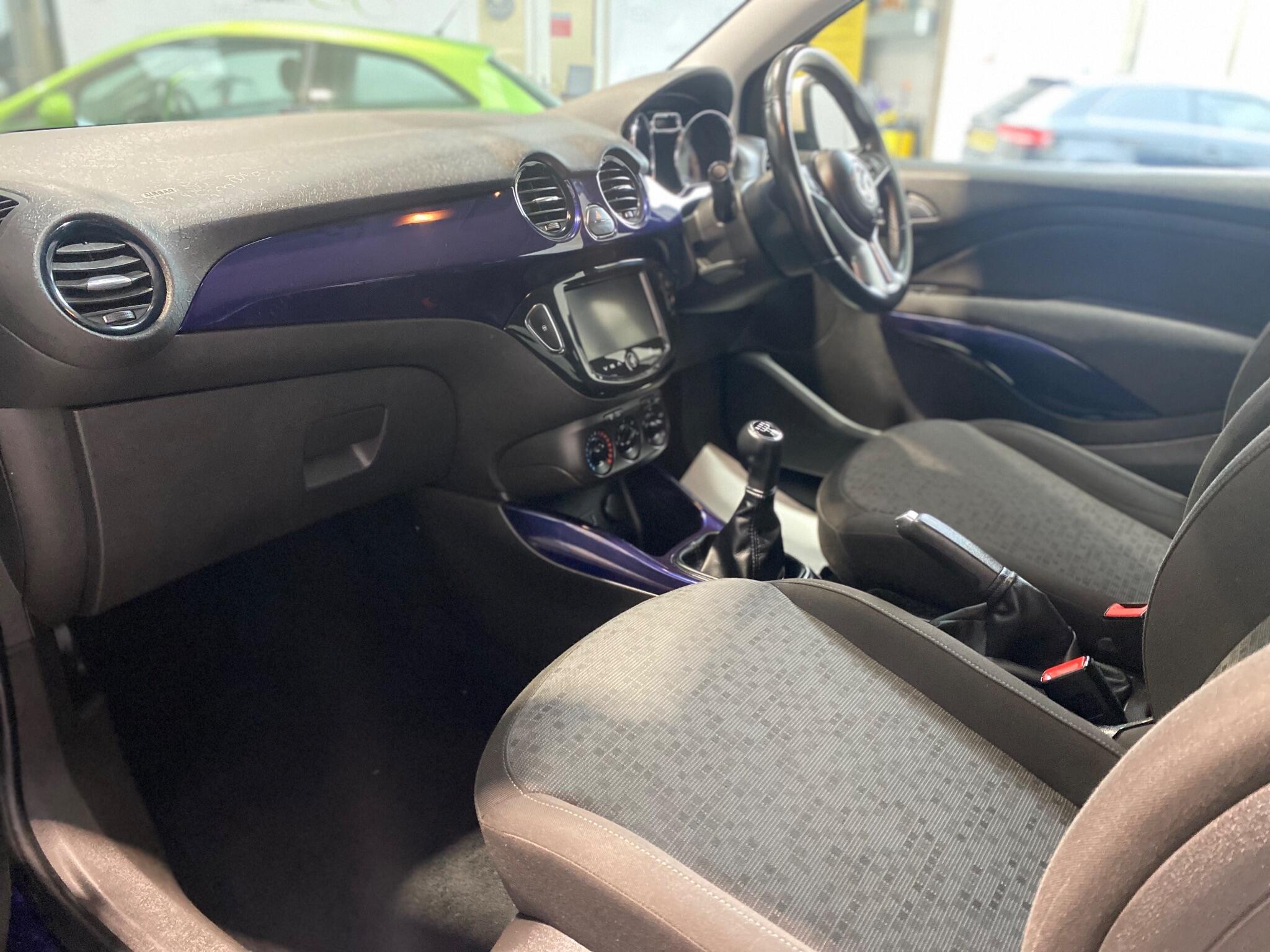 2013 Vauxhall ADAM image 11