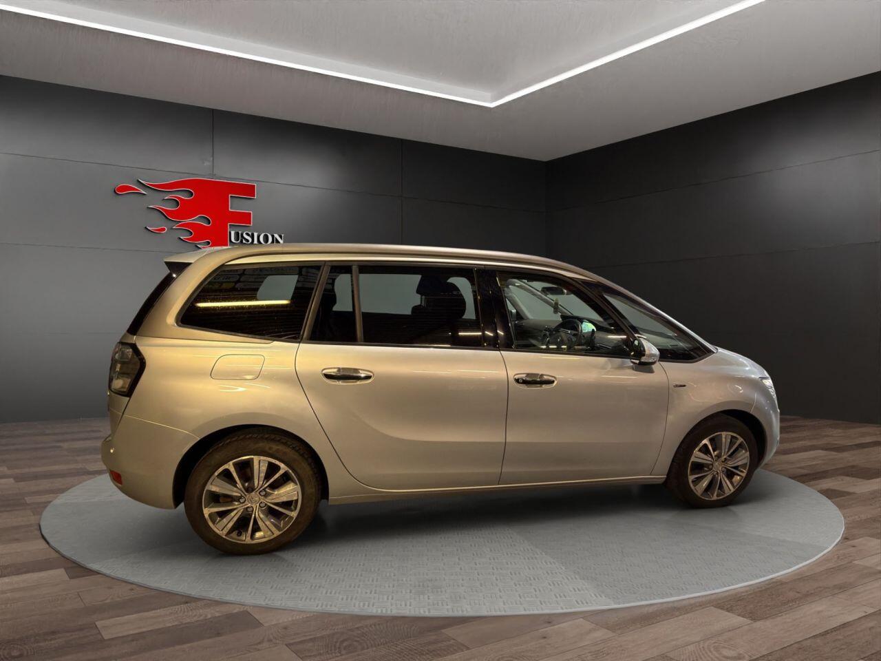Citroen Grand C4 Picasso view 7