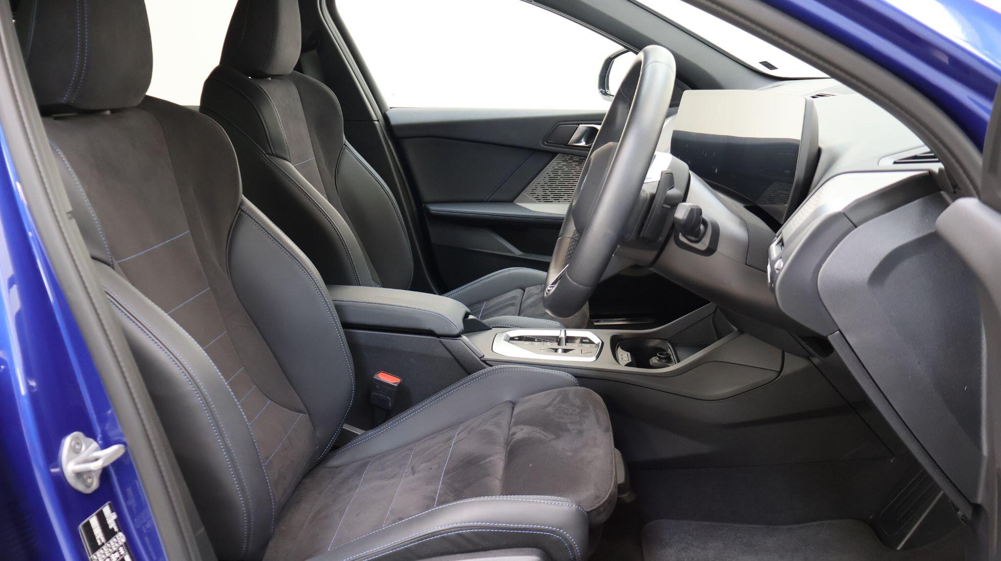 BMW 1 Series view 9