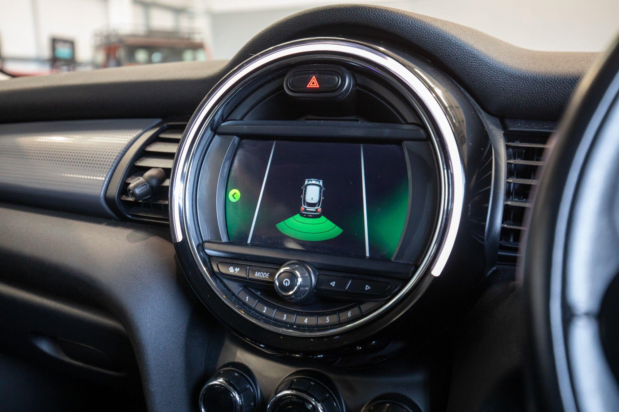 Mini Hatch view 20