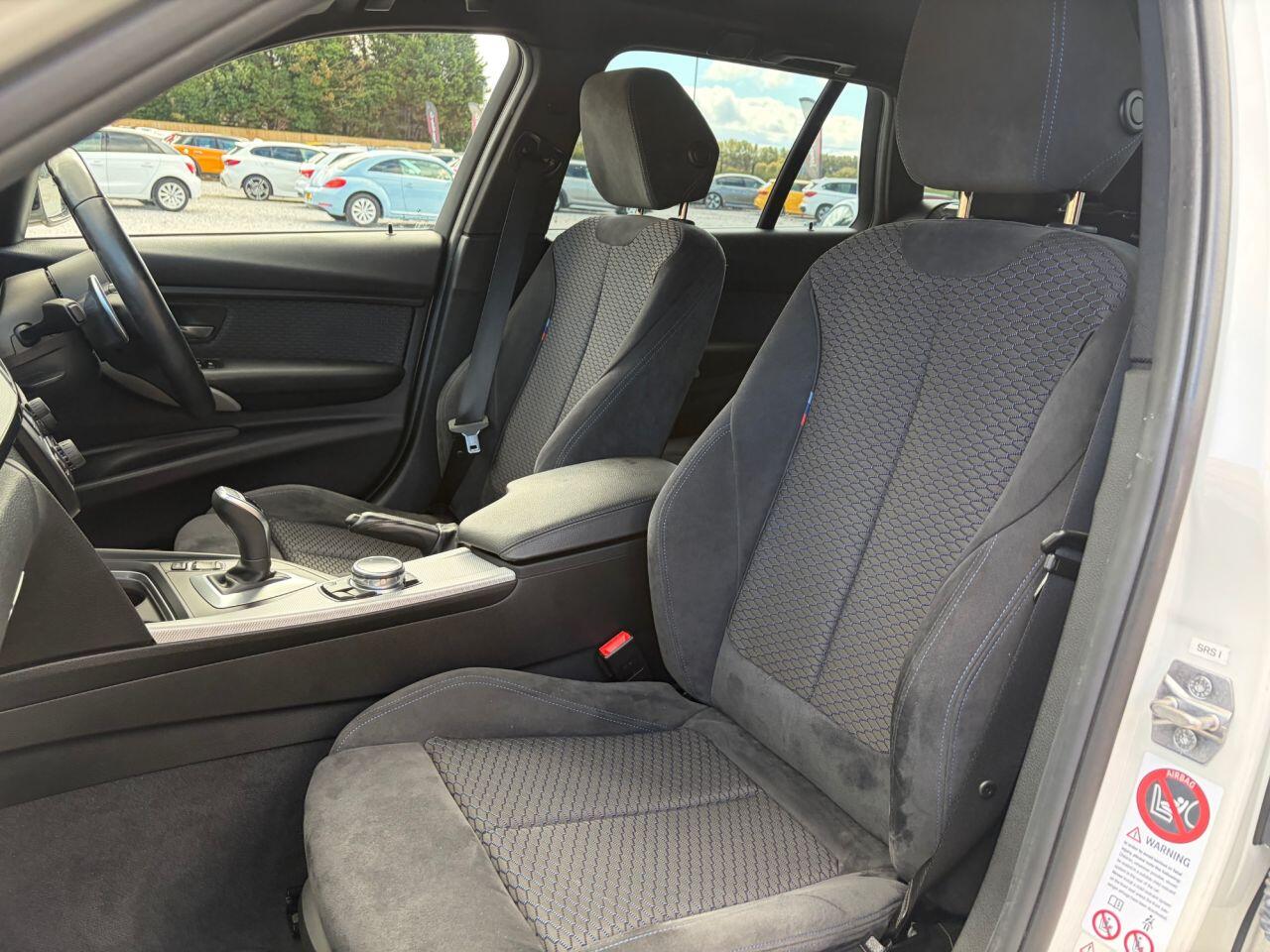 BMW 3 Series view 22