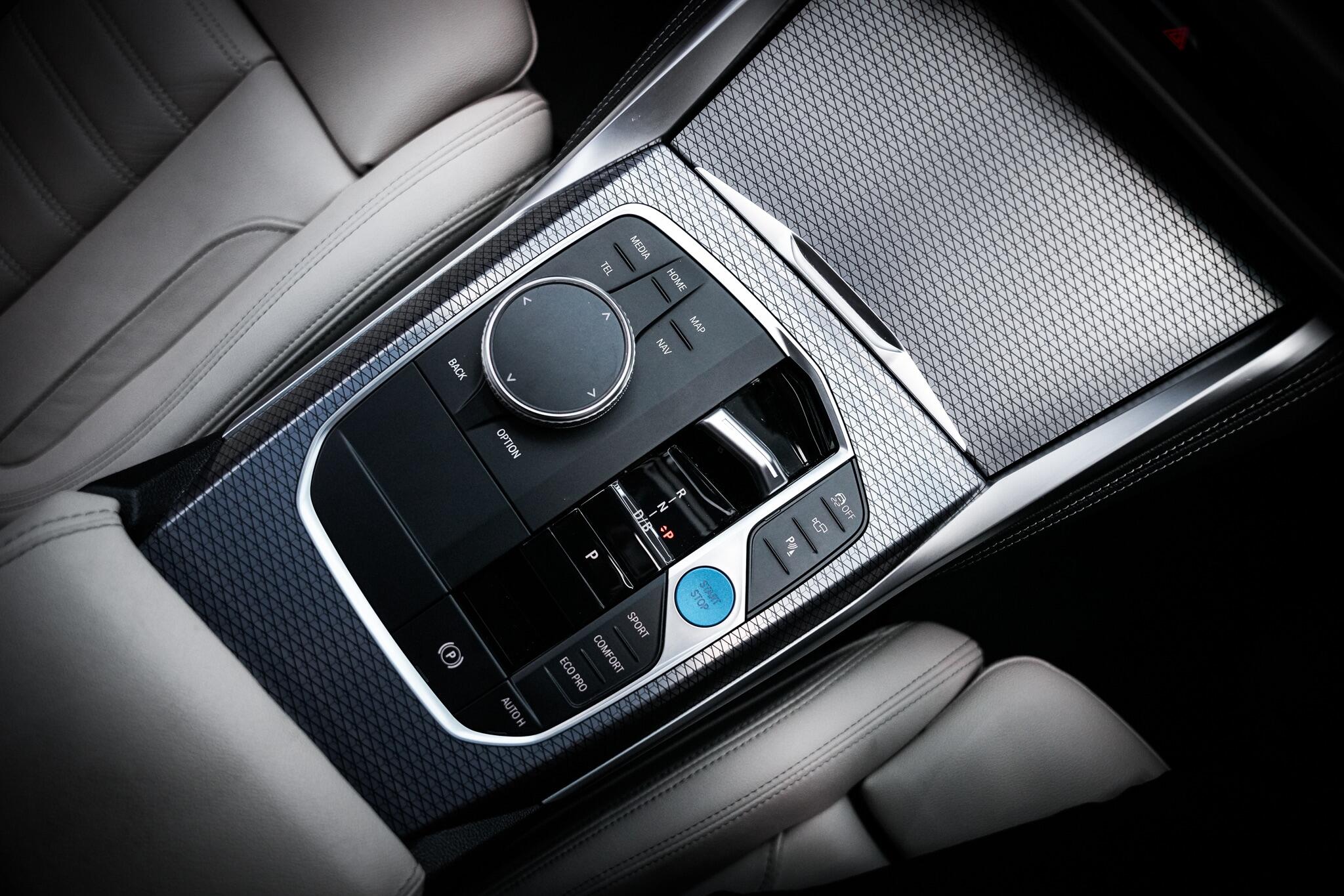 BMW I4 view 6