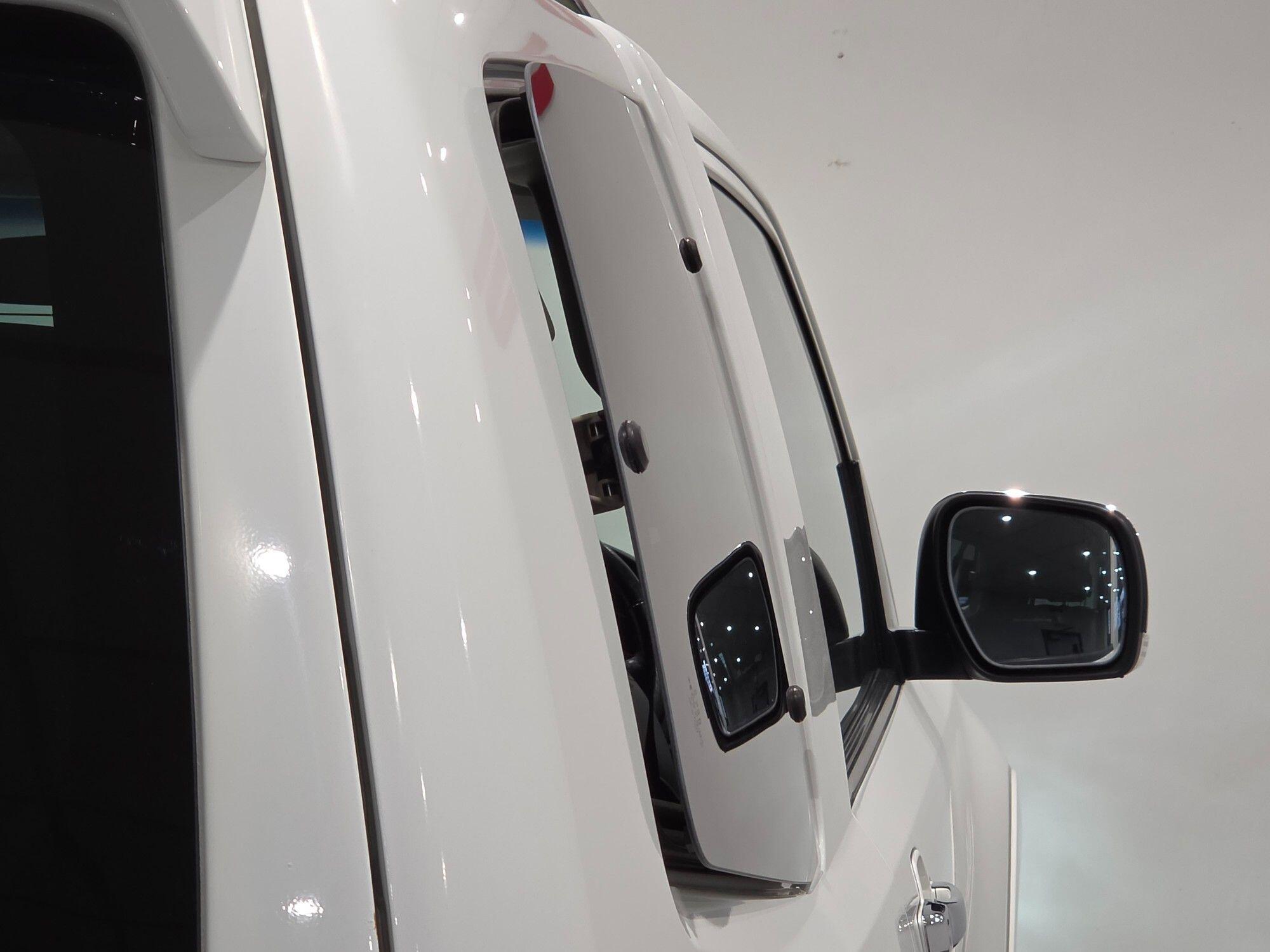 Mitsubishi Shogun view 59