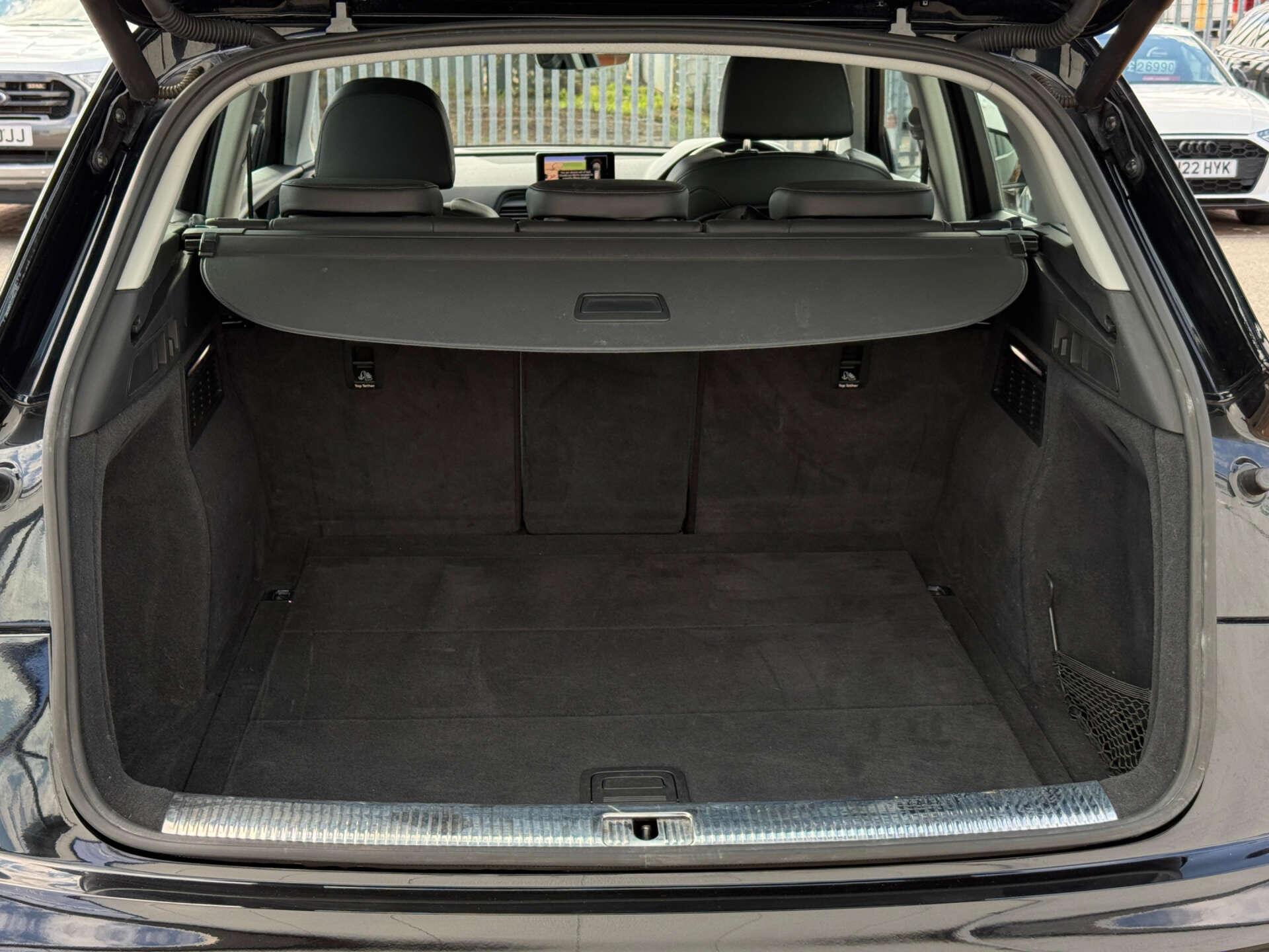 Audi Q5 view 37