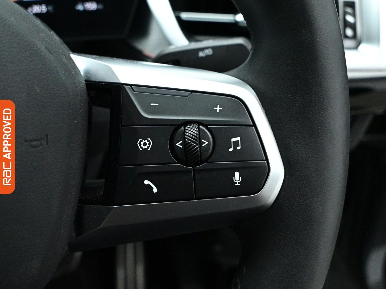 BMW Ix2 view 26