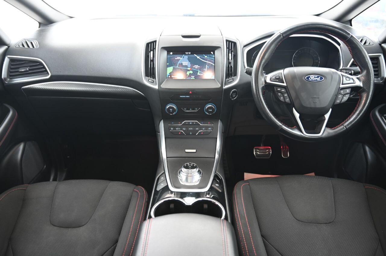 Ford S-Max view 22