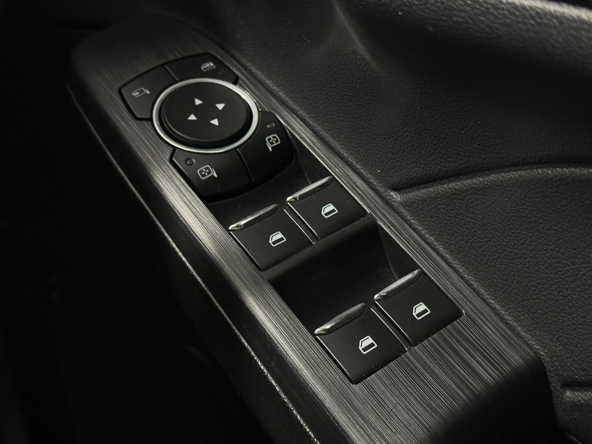 Ford Kuga view 19