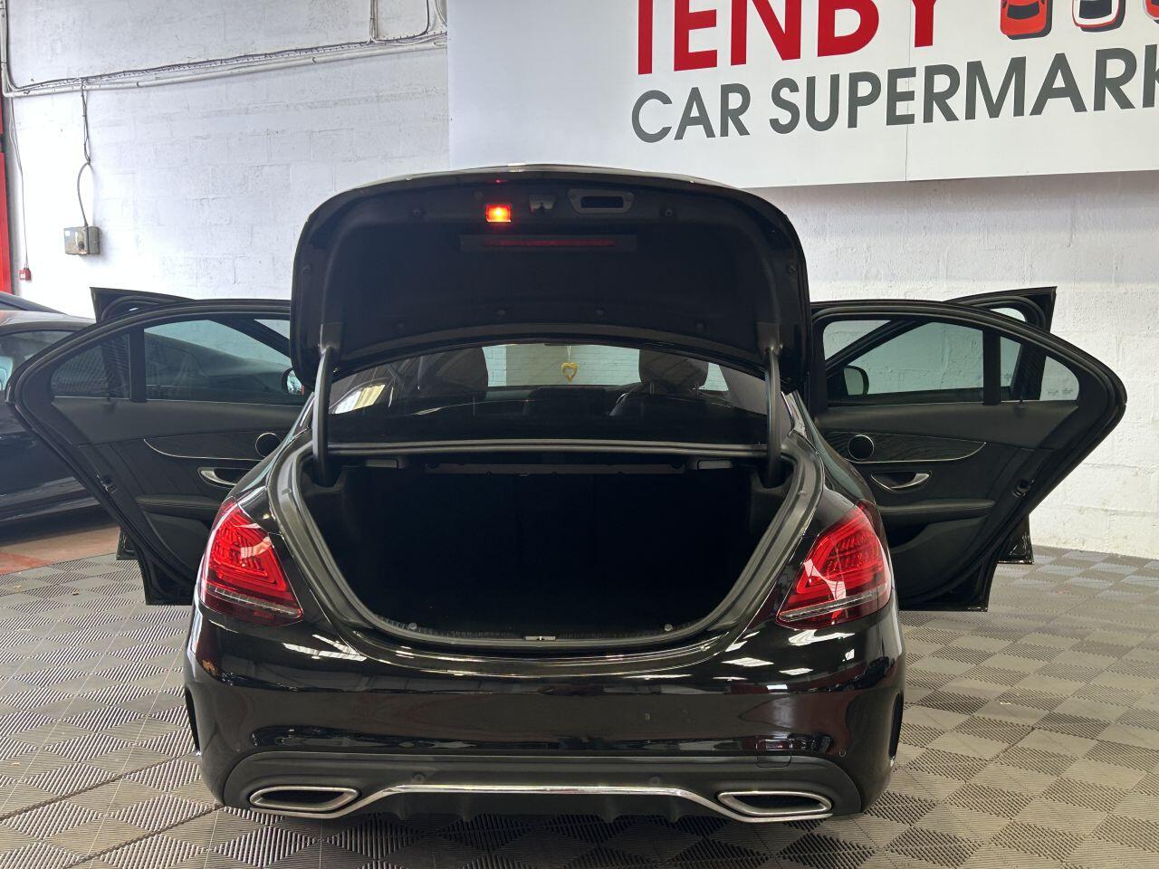 Mercedes-Benz C Class view 15