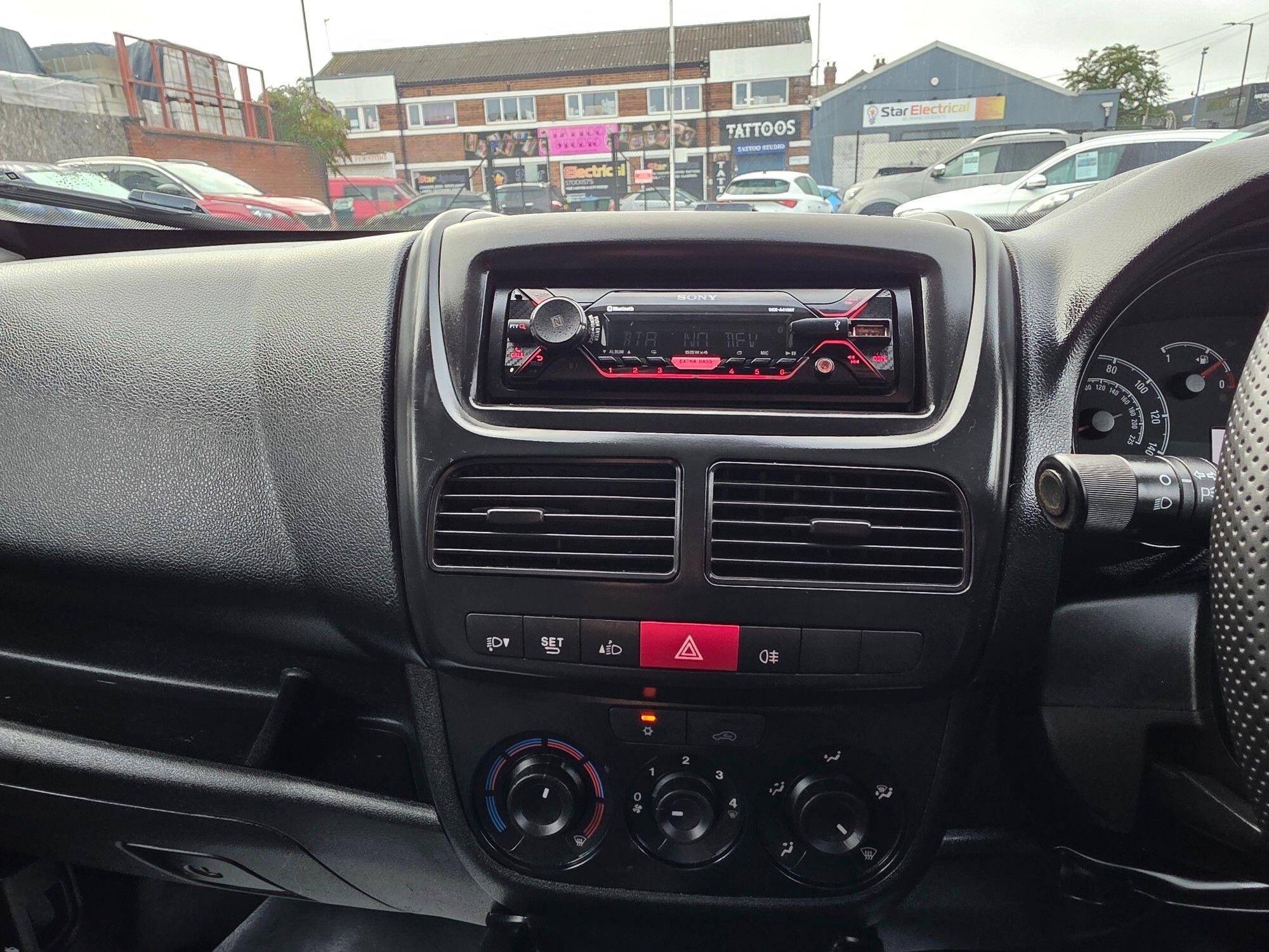 Vauxhall Combo view 2