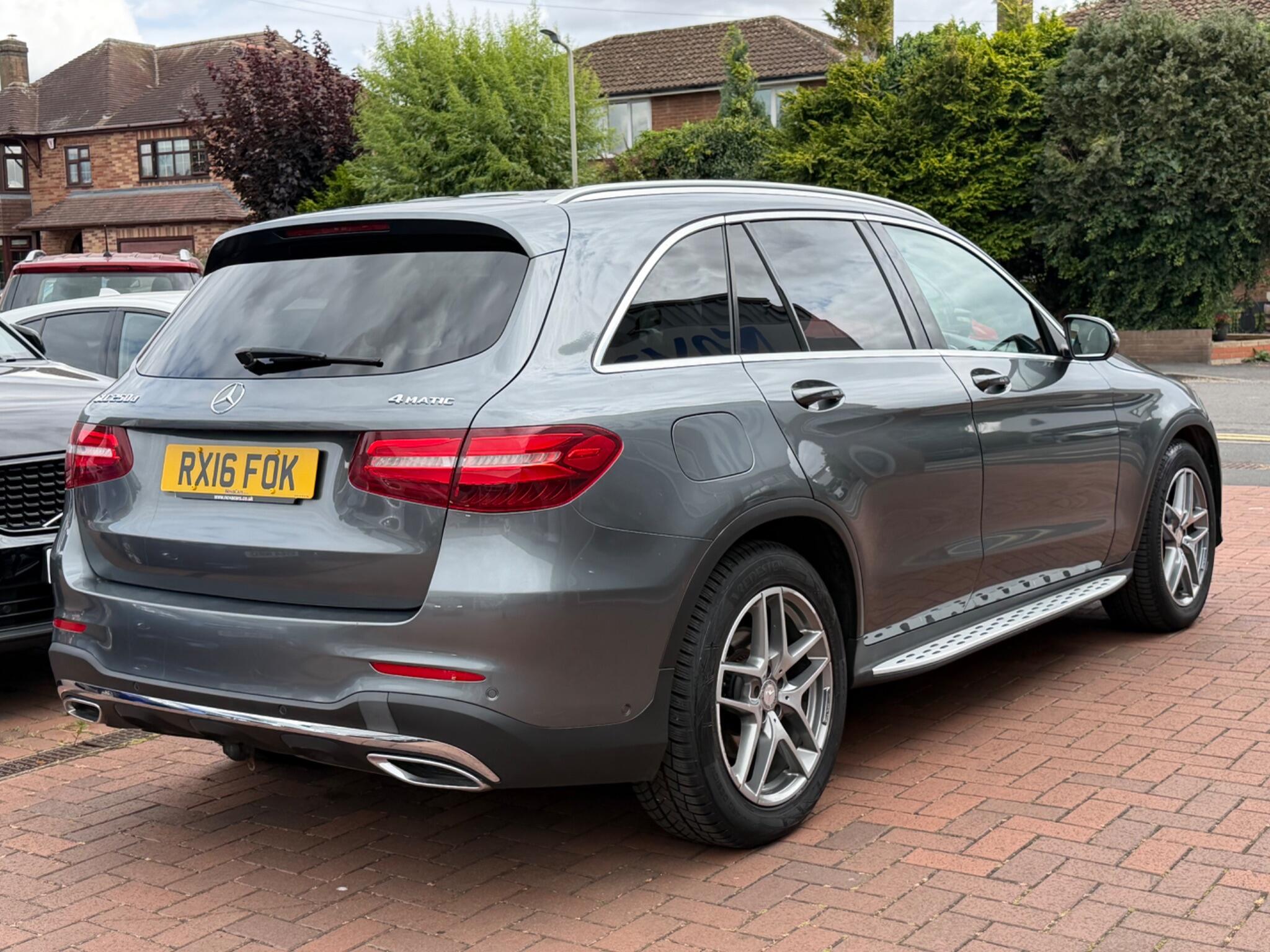 Mercedes-Benz GLC view 19