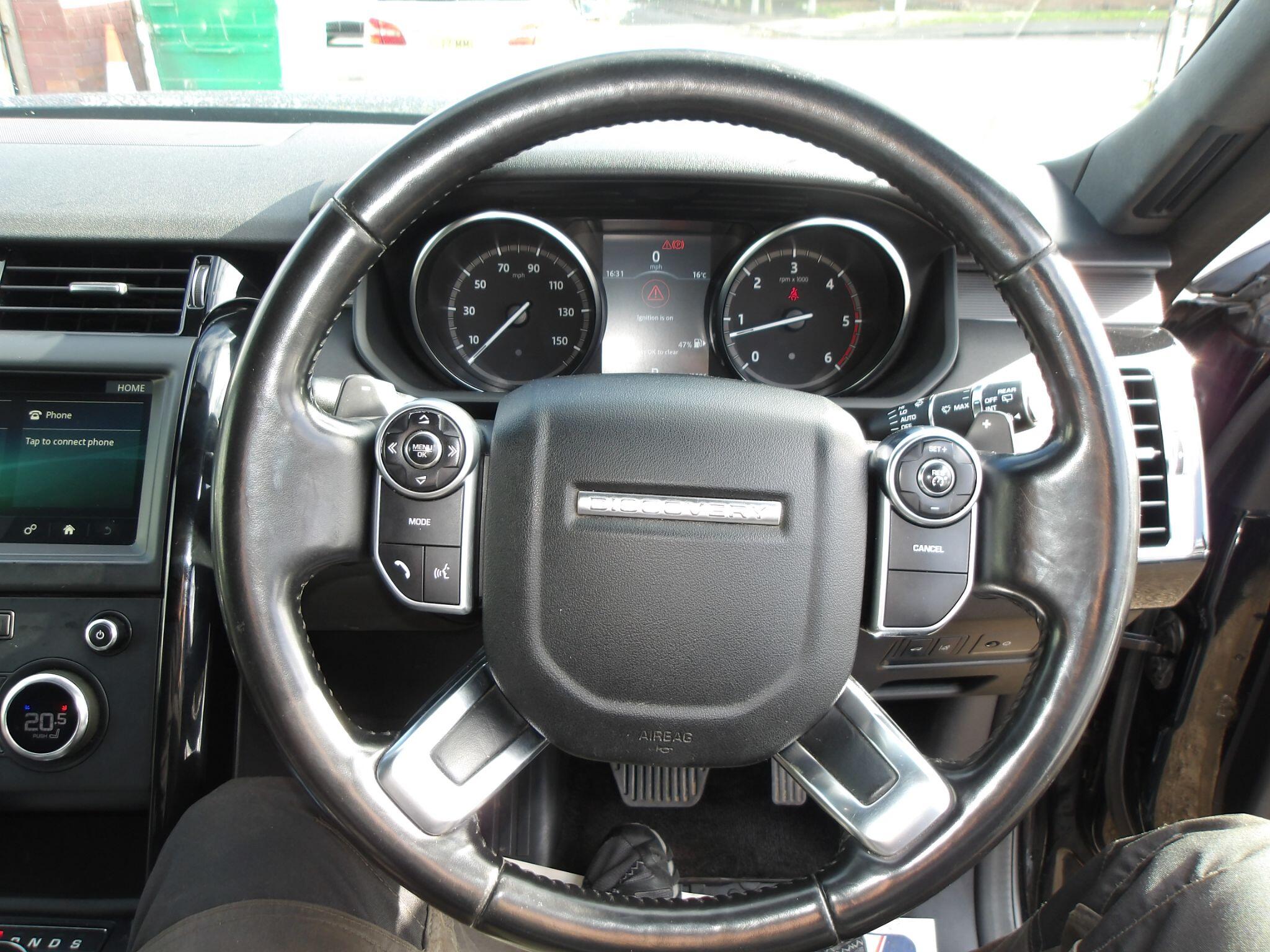 Land Rover Discovery view 10