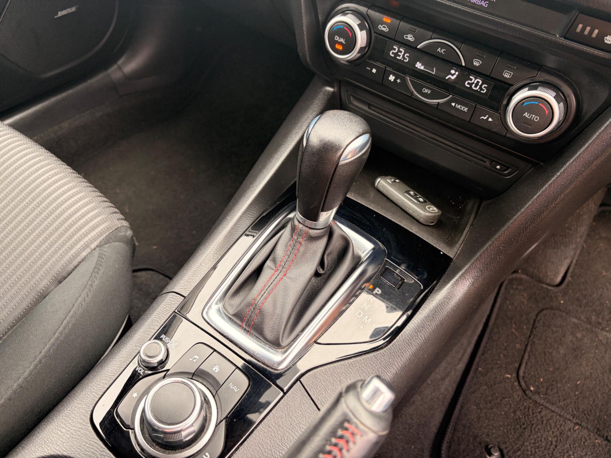 Mazda Skyactiv-G view 17