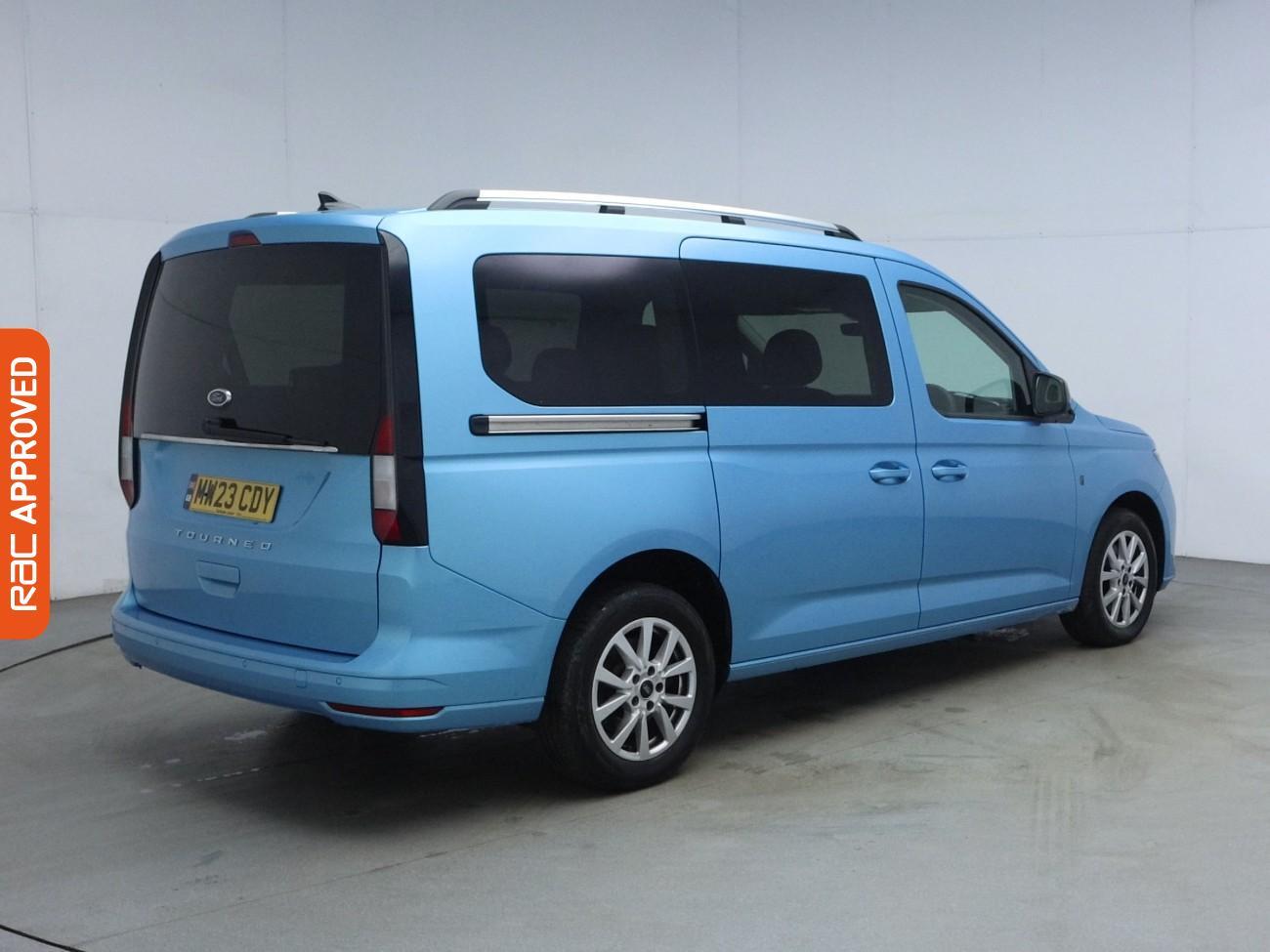 Ford Grand Tourneo Connect view 32