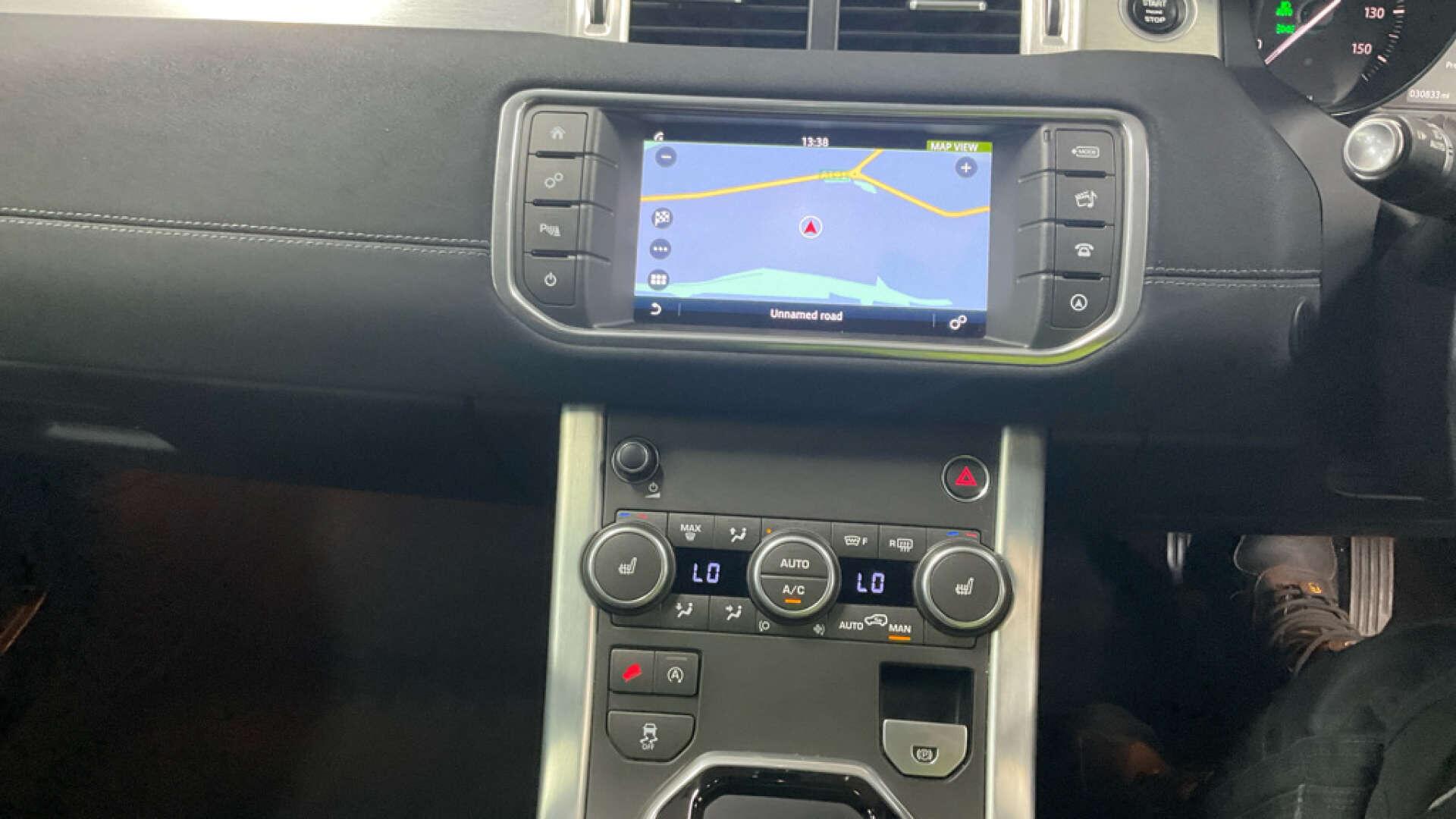 Land Rover Range Rover Evoque view 10