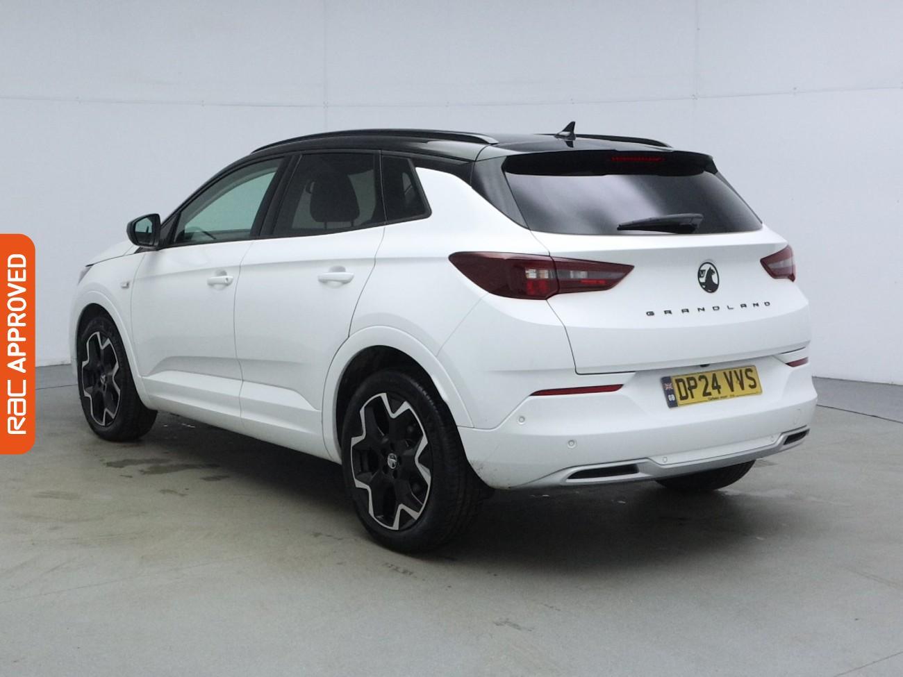 Vauxhall Grandland view 4