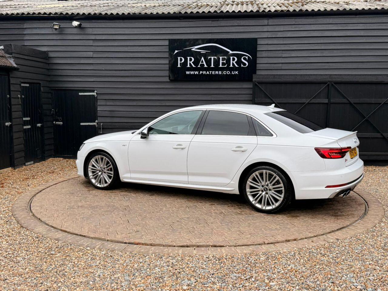 Audi S4 view 15