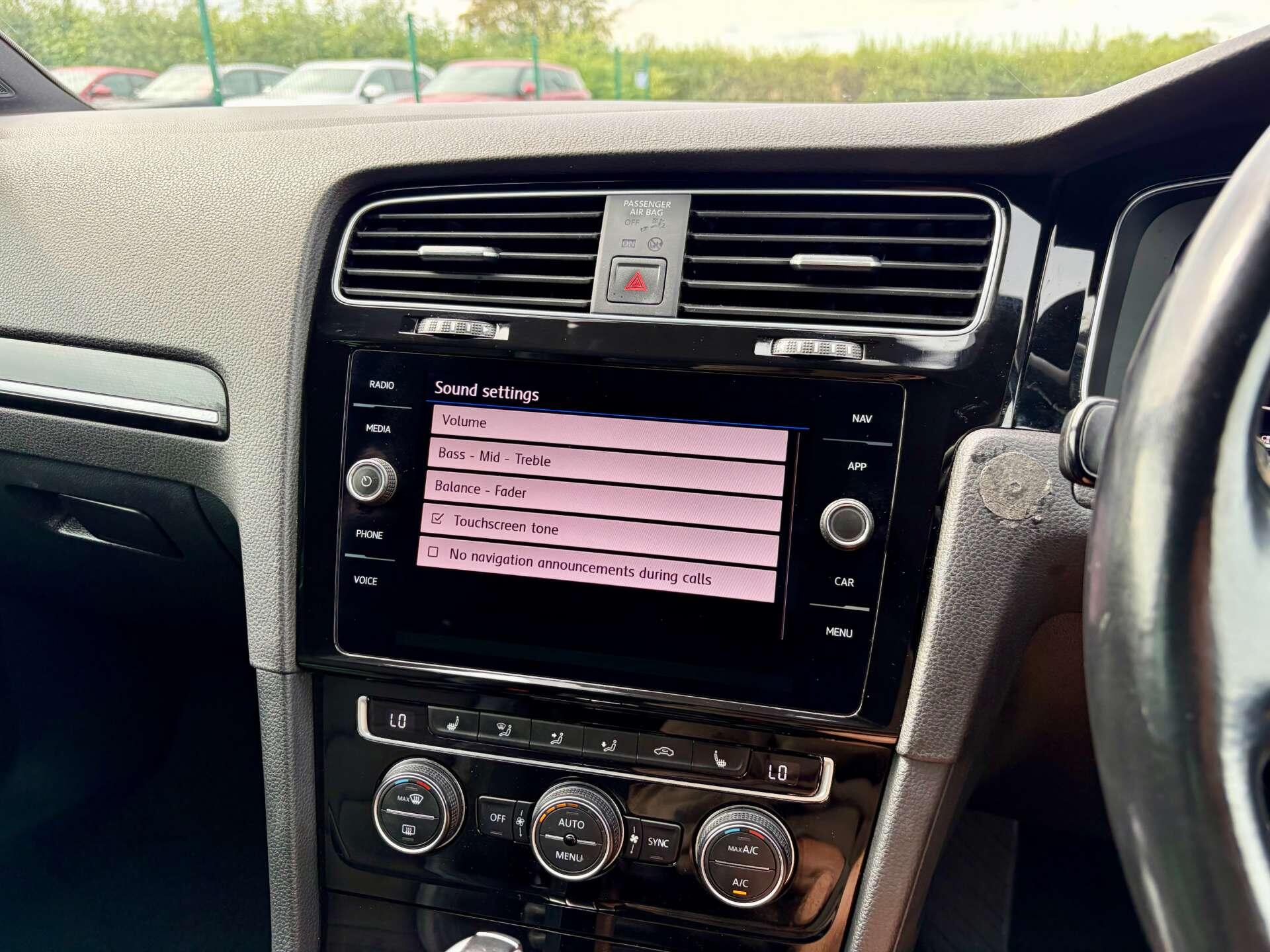 Volkswagen Golf view 54