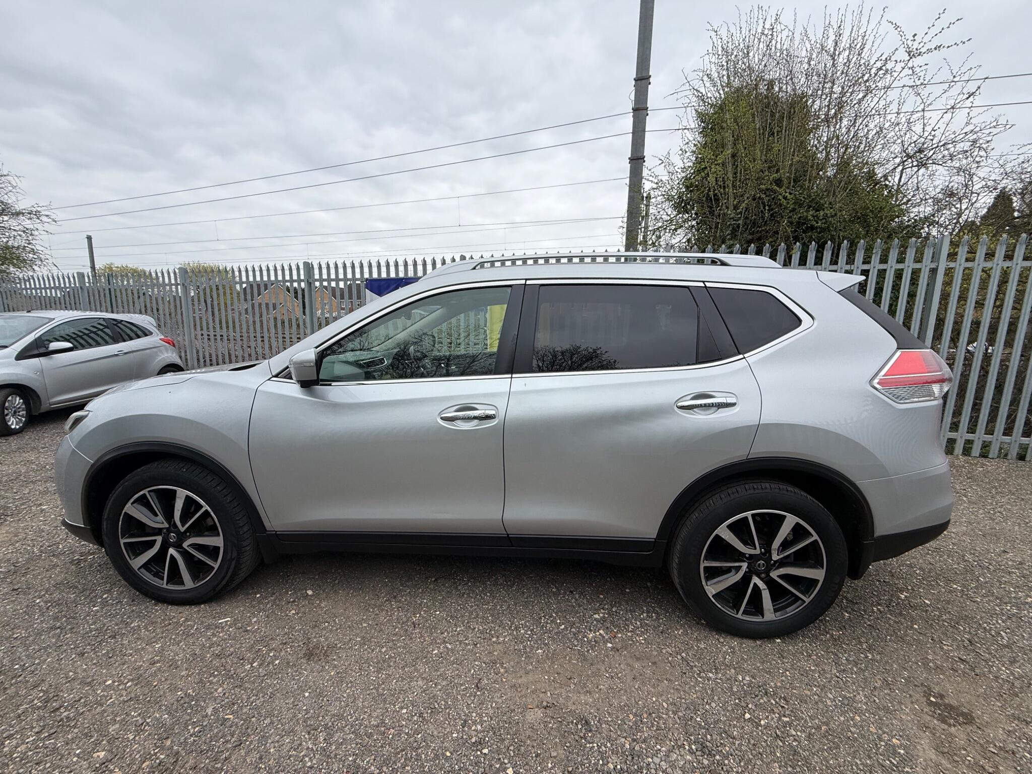 2017 Nissan X-Trail image 6