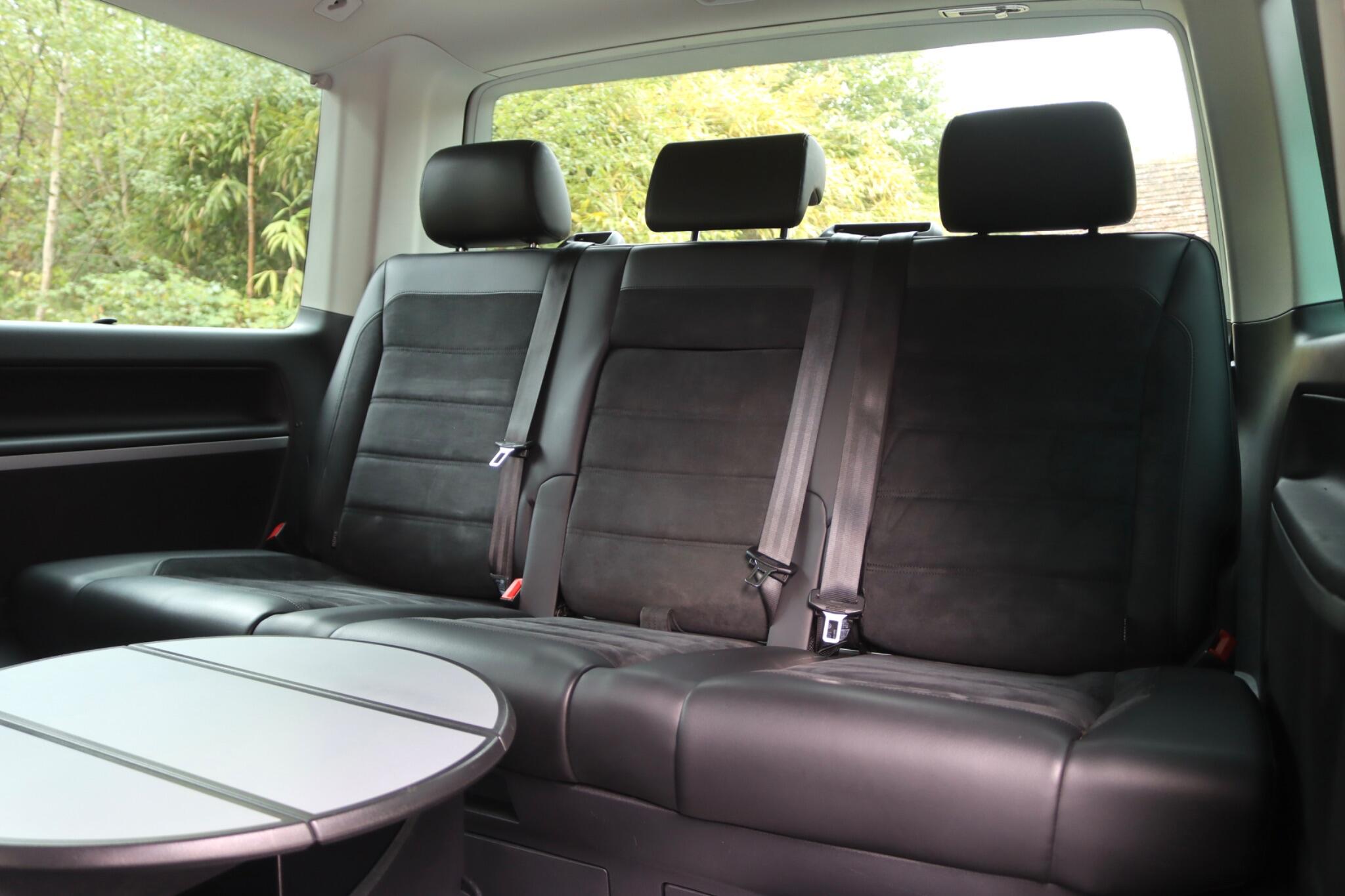 Volkswagen Caravelle view 6
