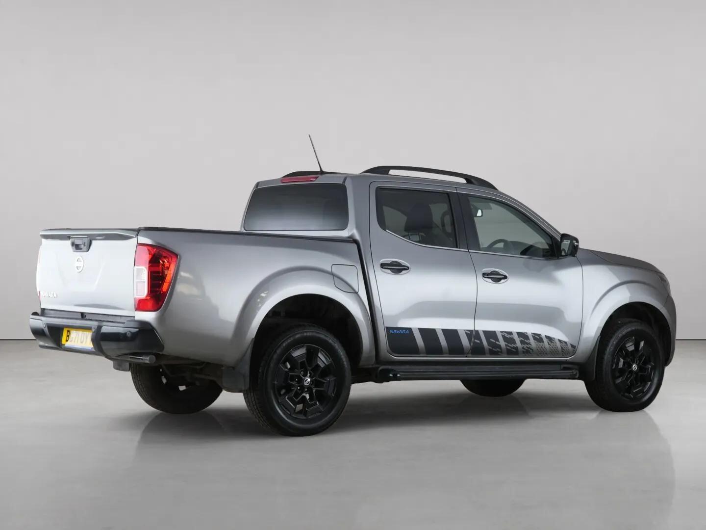 Nissan Navara view 6